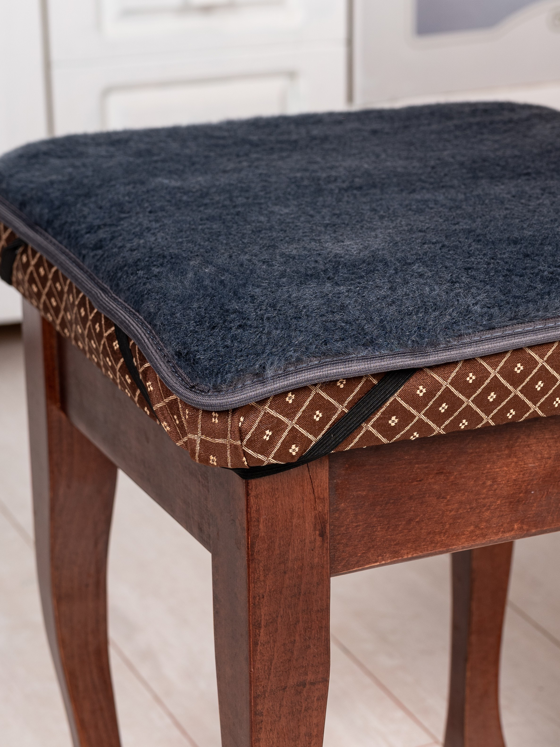 Накидки на стулья. Предметный фотограф, фото для маркетплейсов Пятигорск, КМВ