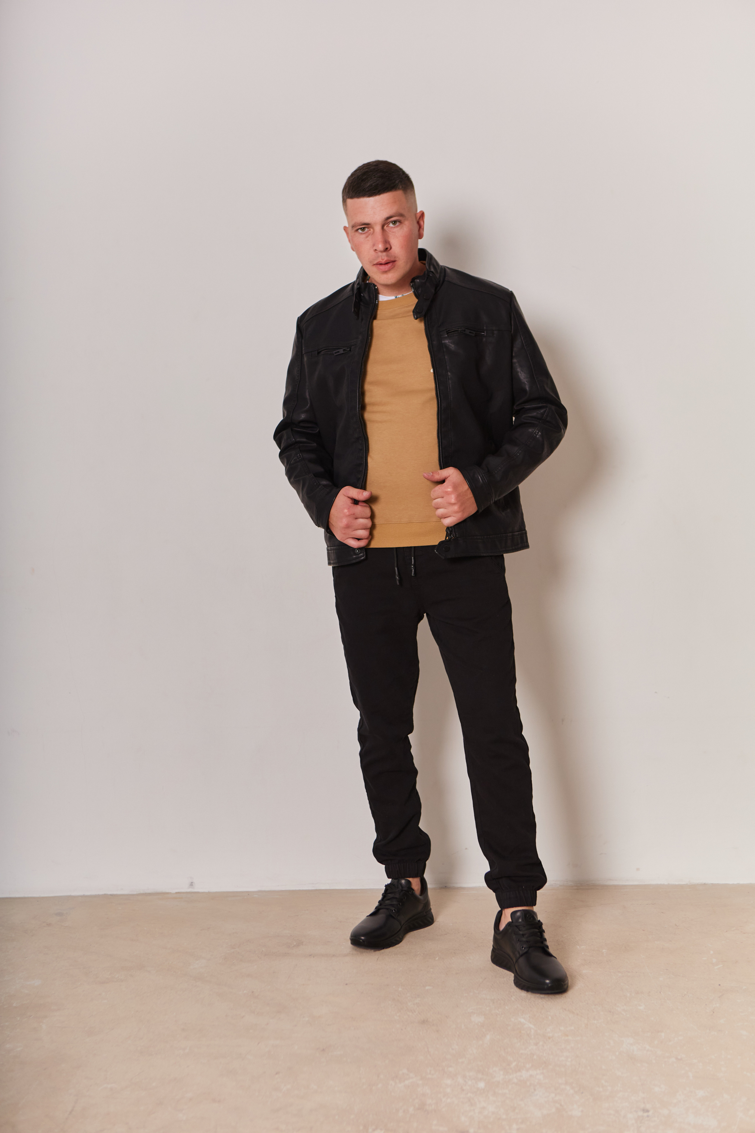 Контент-съёмка для магазина Medicine. Контент-фотограф в Абакане Наталья Нагибина