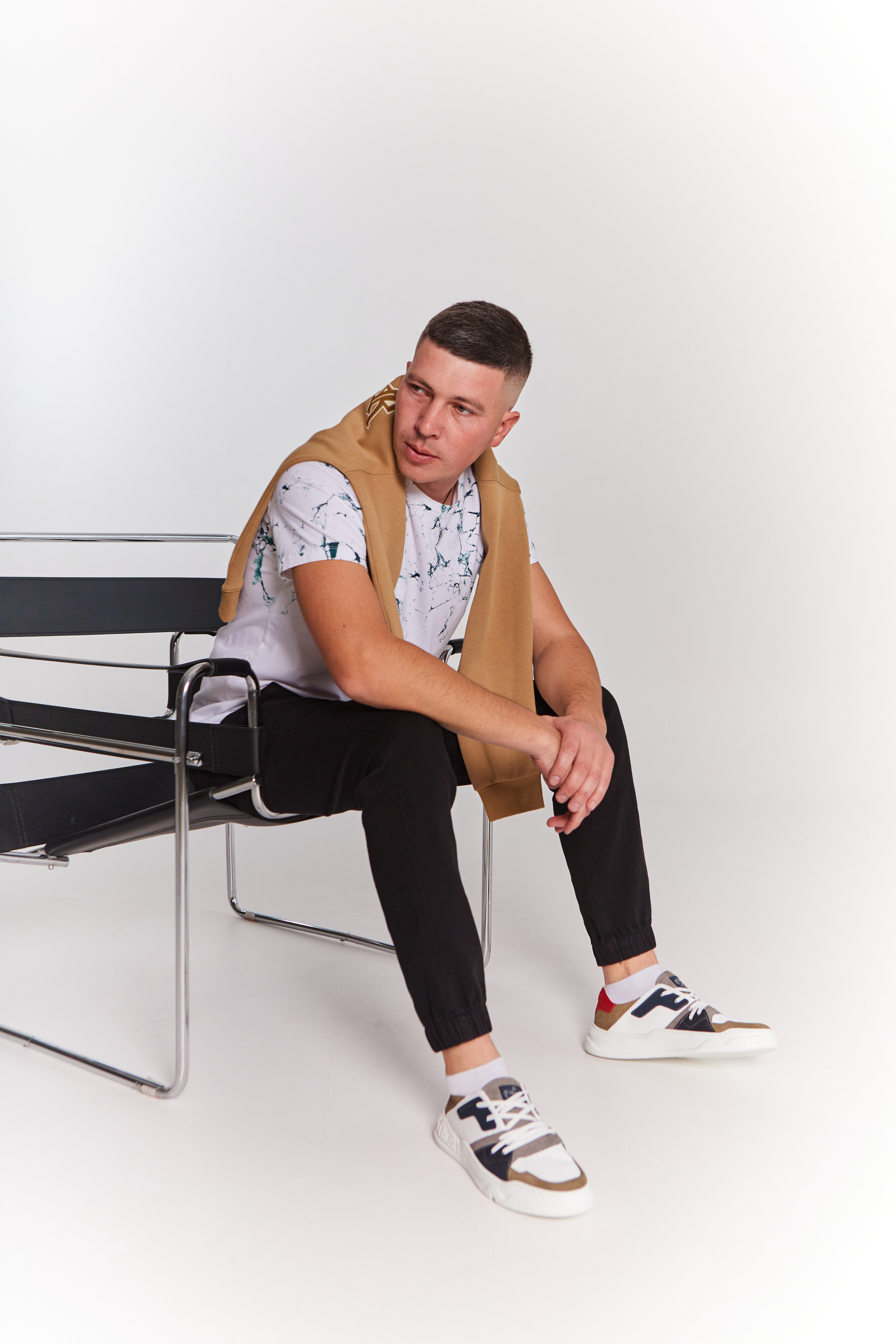 Контент-съёмка для магазина Medicine. Контент-фотограф в Абакане Наталья Нагибина