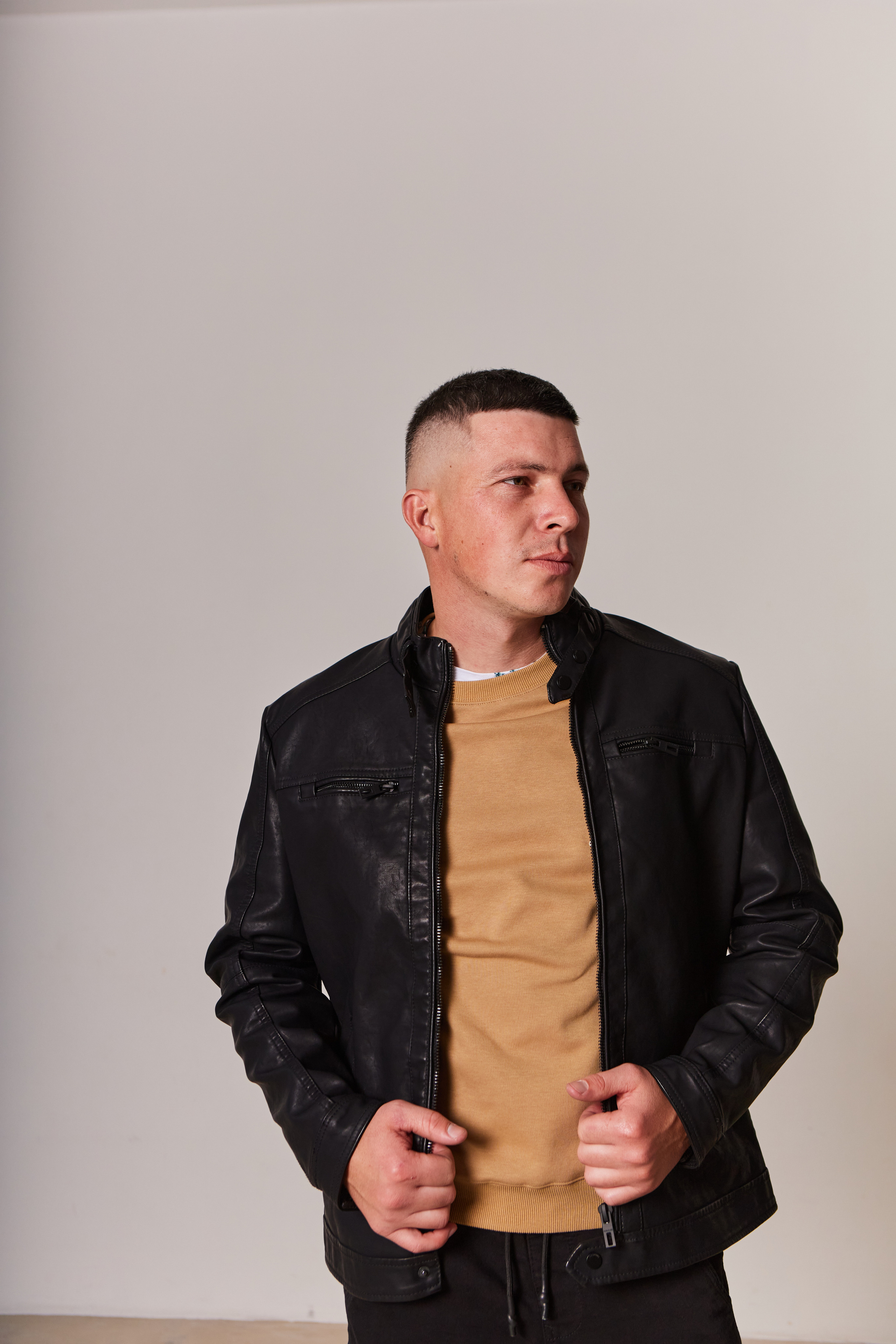 Контент-съёмка для магазина Medicine. Контент-фотограф в Абакане Наталья Нагибина