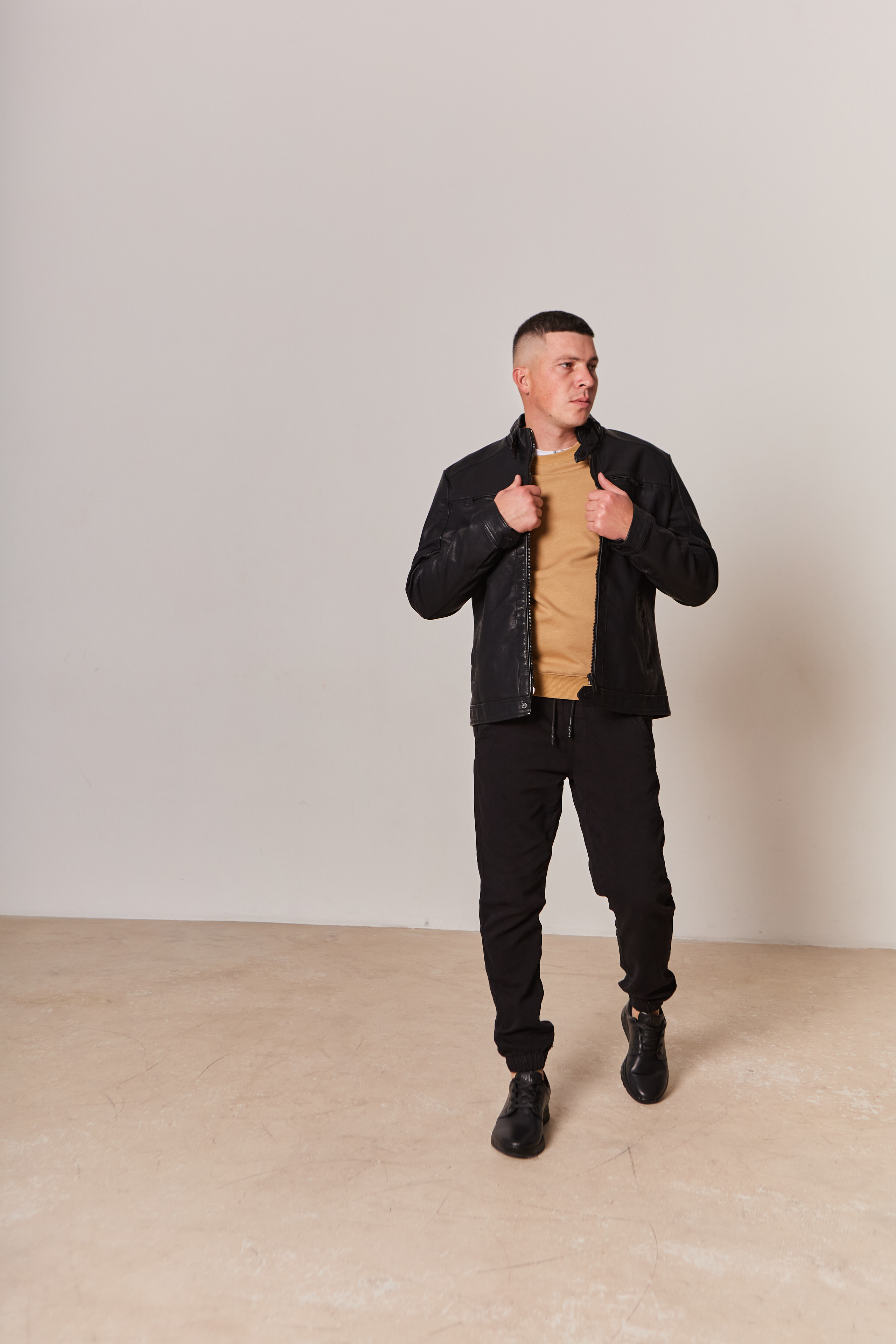 Контент-съёмка для магазина Medicine. Контент-фотограф в Абакане Наталья Нагибина