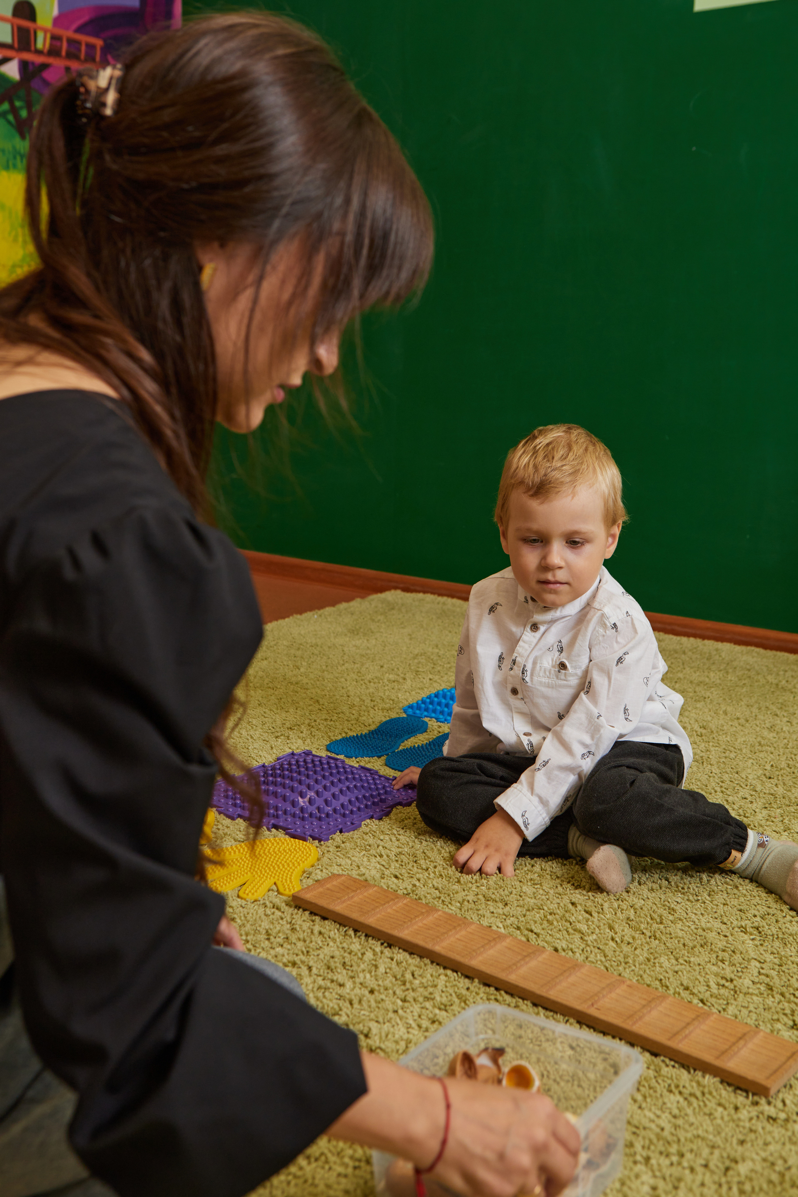 Контент-съёмка для центра Логотория. Контент-фотограф в Абакане Наталья Нагибина