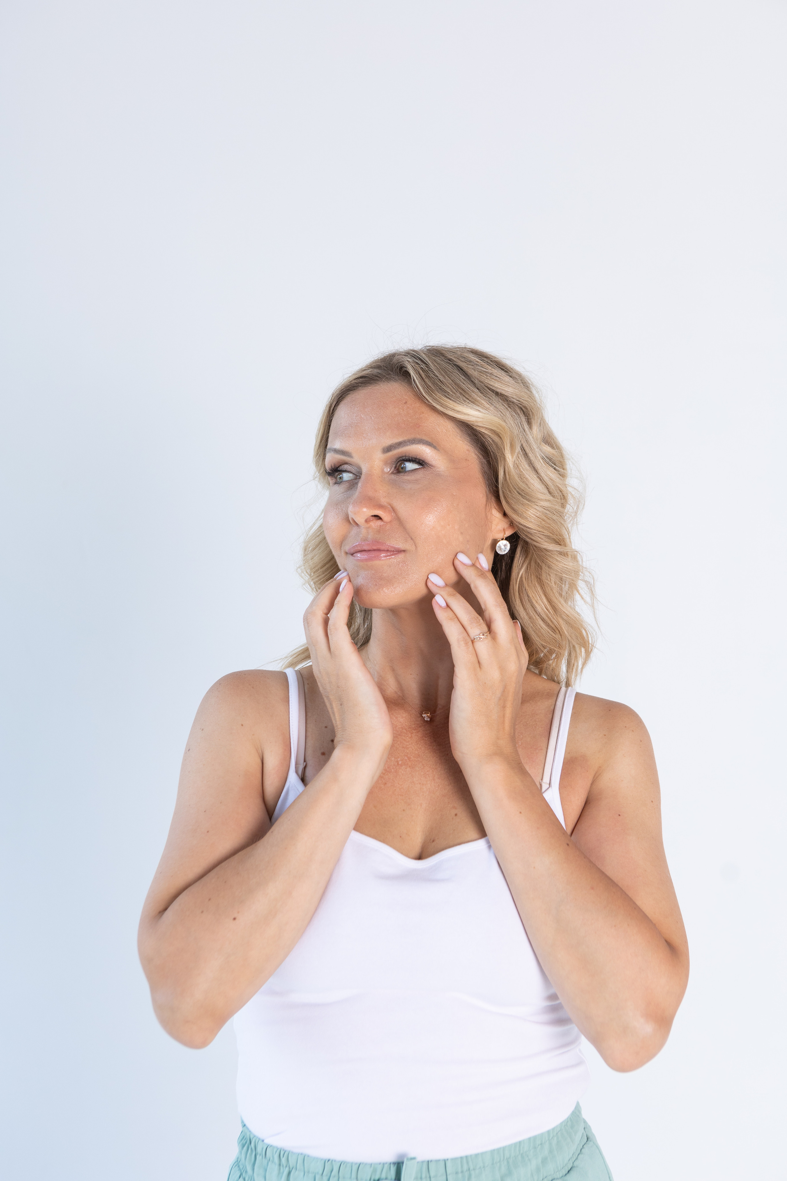 Контент-съёмка для тренера по фейсфитнесу. Контент-фотограф в Абакане Наталья Нагибина