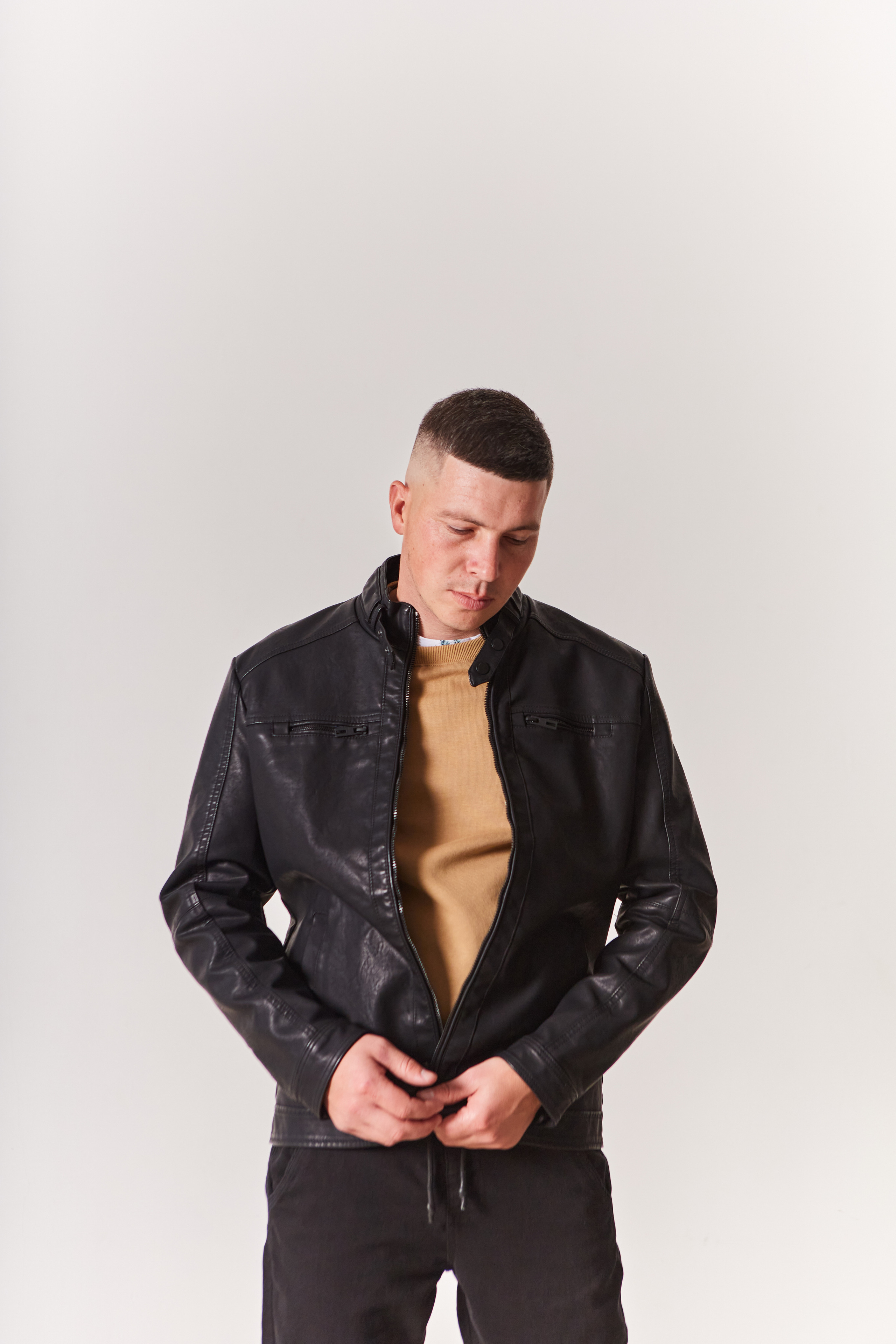 Контент-съёмка для магазина Medicine. Контент-фотограф в Абакане Наталья Нагибина