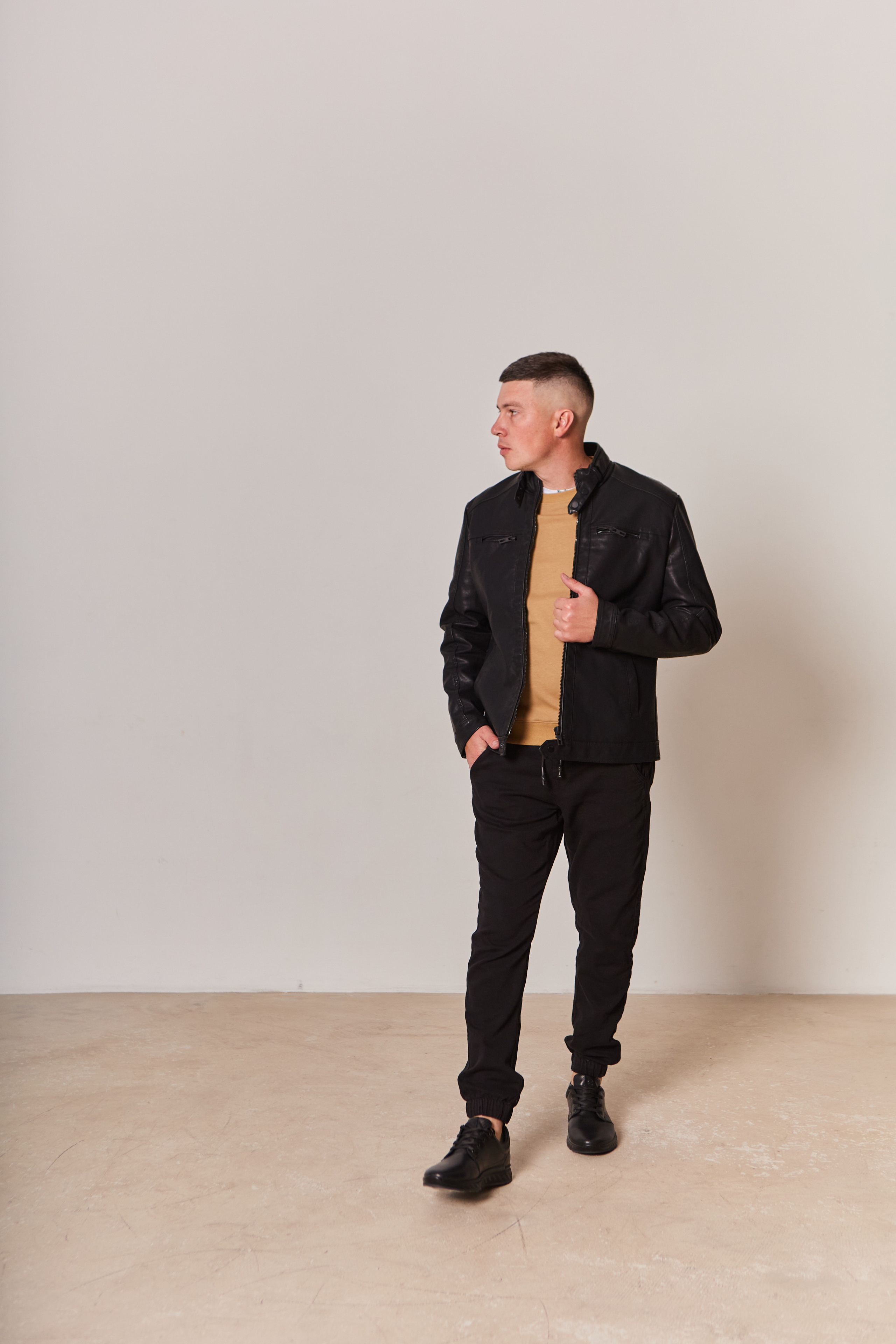 Контент-съёмка для магазина Medicine. Контент-фотограф в Абакане Наталья Нагибина