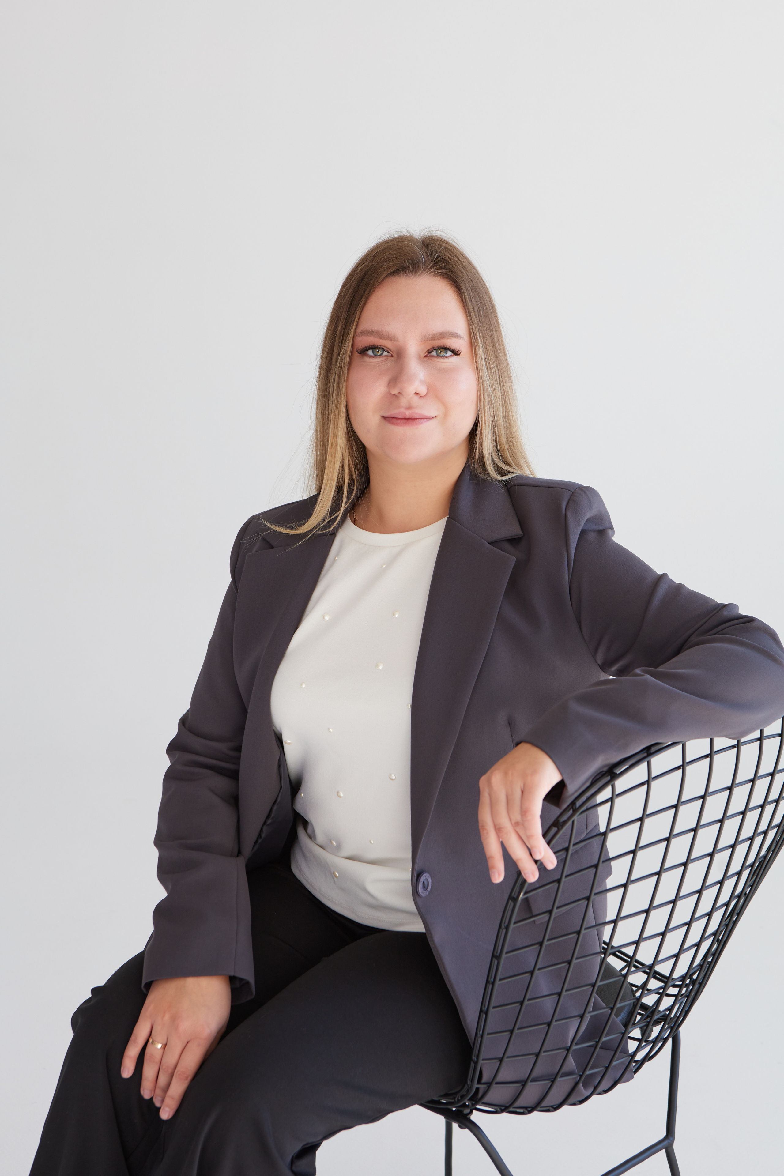 Контент-съёмка для центра Логотория. Контент-фотограф в Абакане Наталья Нагибина