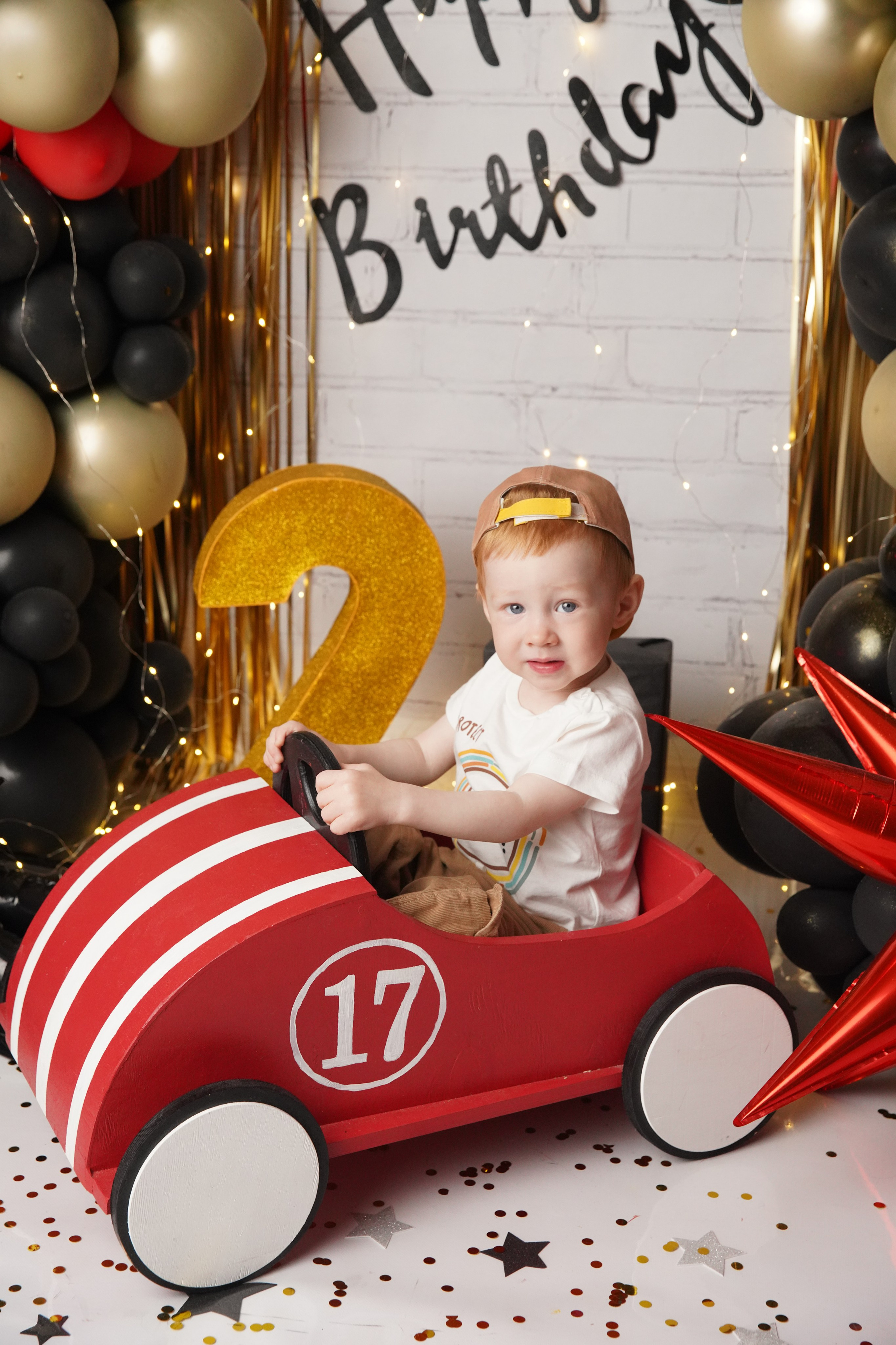 Машинка. Фотограф новорожденных. Семейный и детский фотограф в городе Сургуте