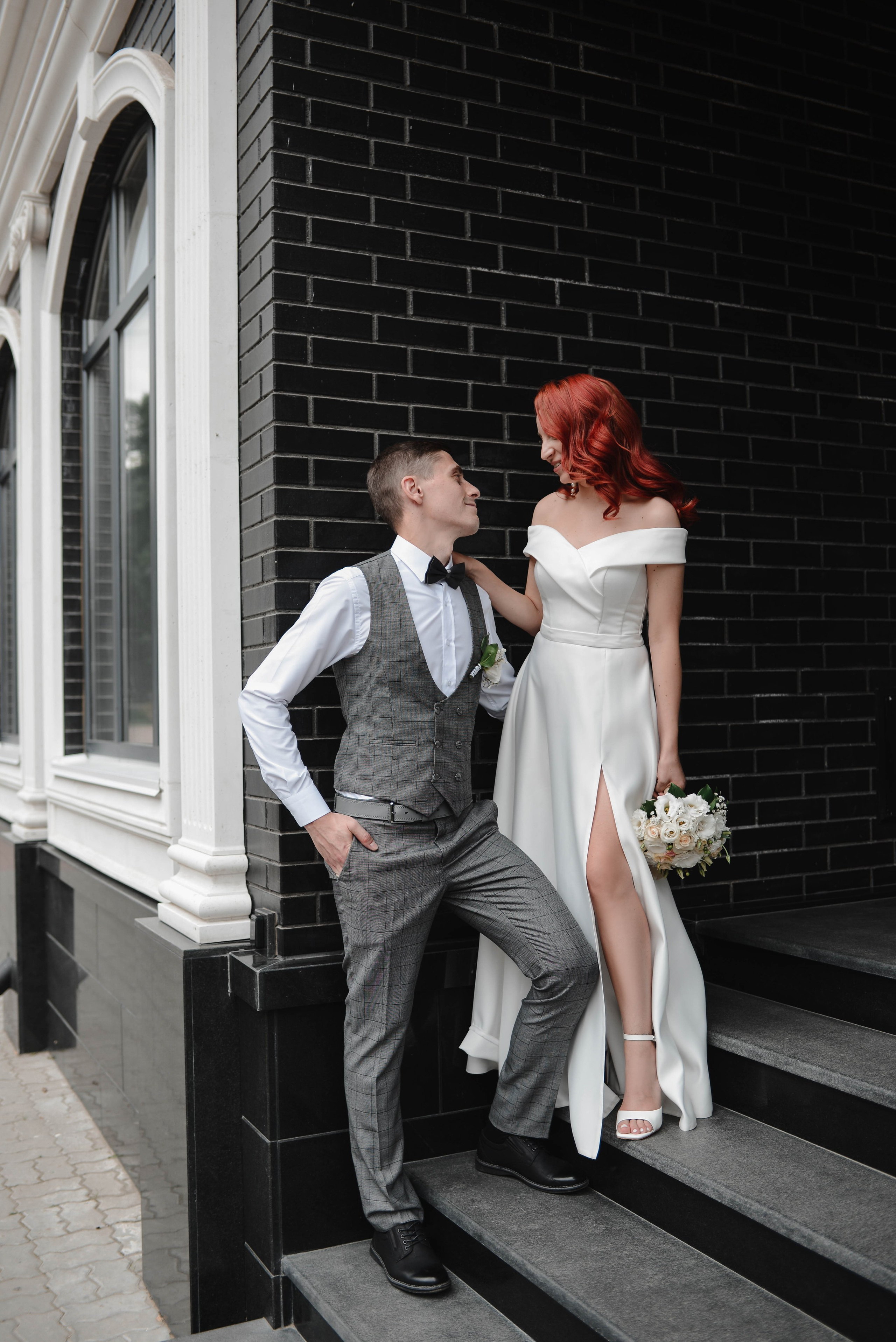 Свадебная прогулка по городу. Фотограф Ярута Оксана / Ростов-на-Дону