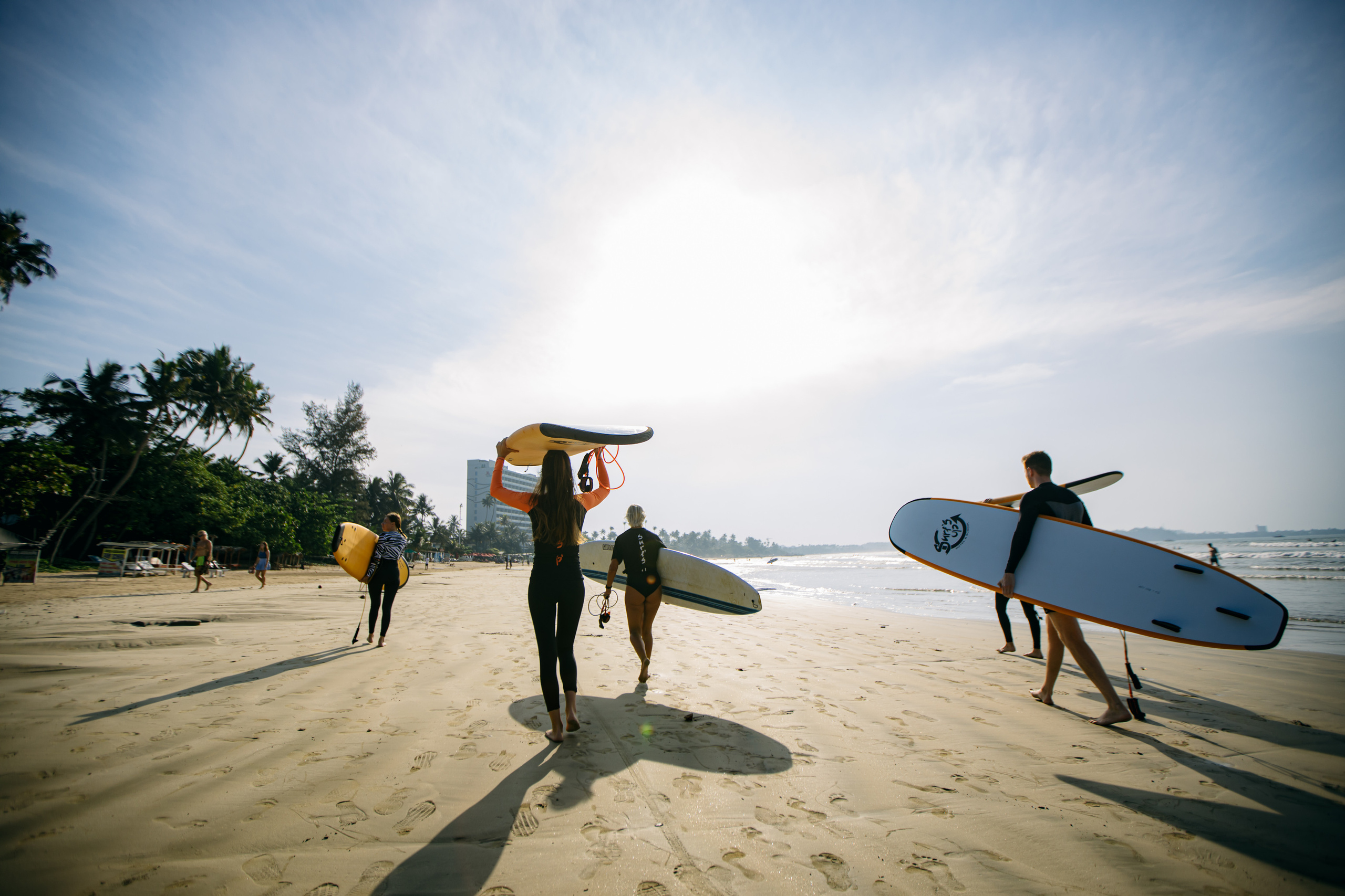Surf_land. Ведущий на праздник в Москве / Денис Аганин