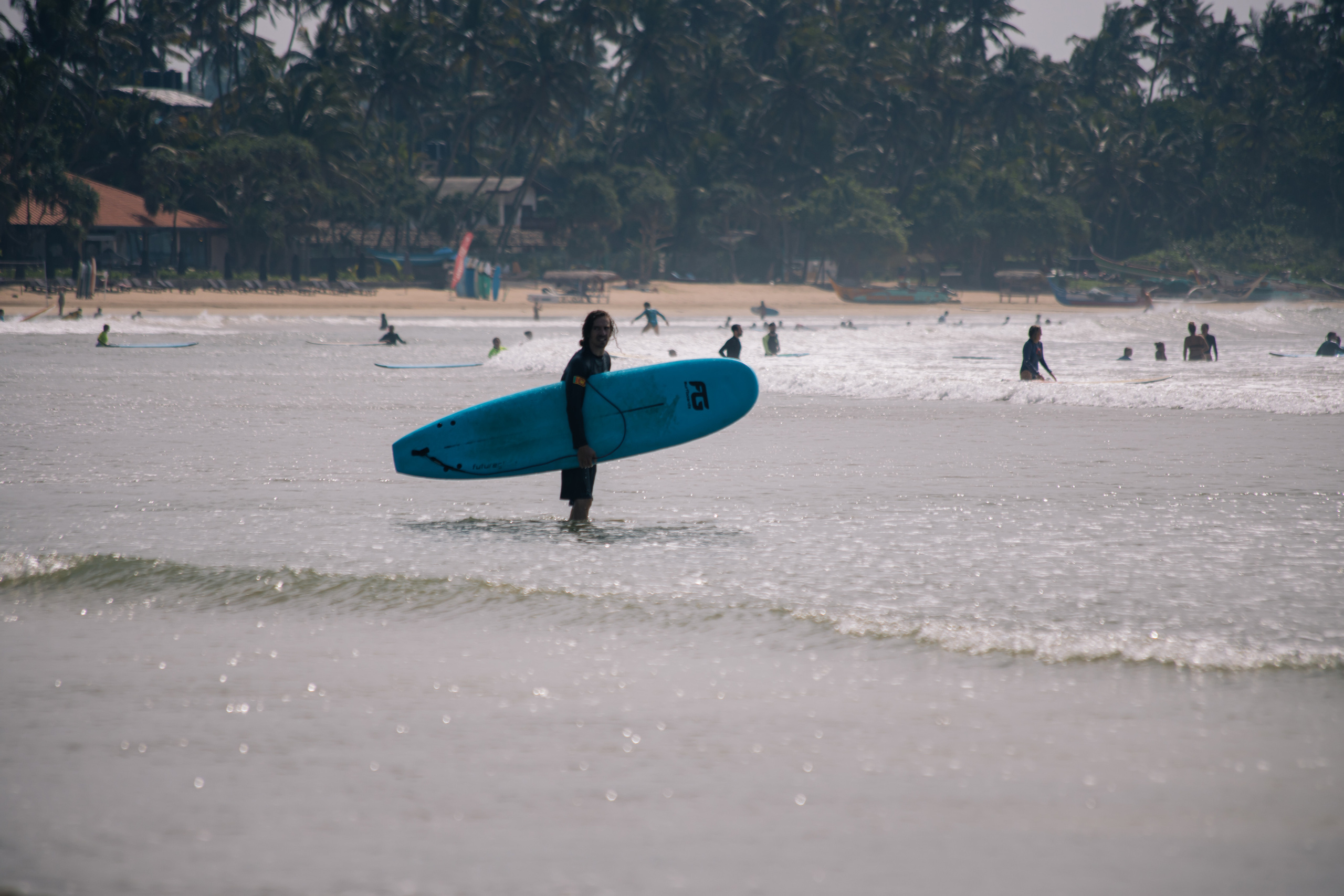 Surf_land. Ведущий на праздник в Москве / Денис Аганин