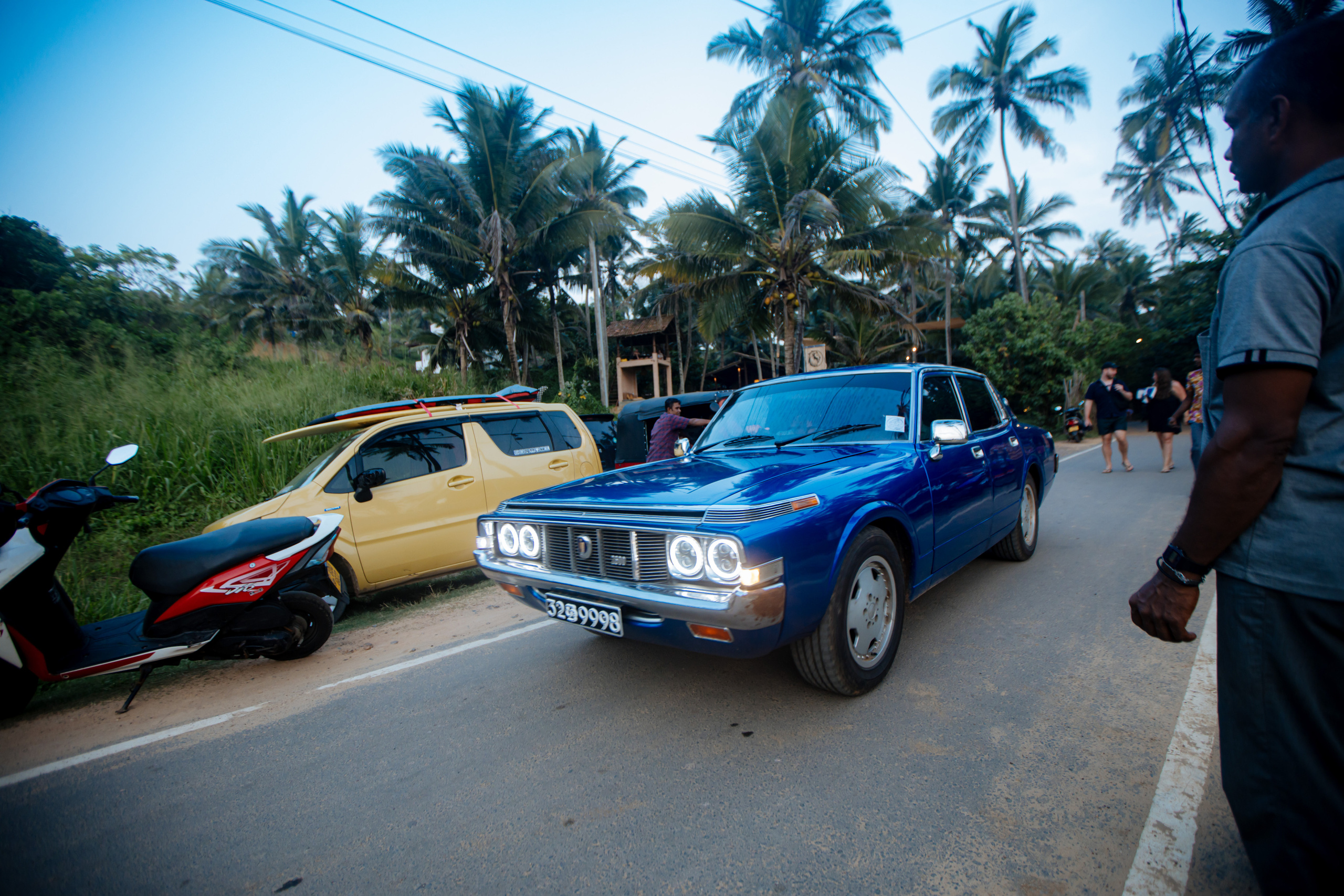 Surf_land. Ведущий на праздник в Москве / Денис Аганин