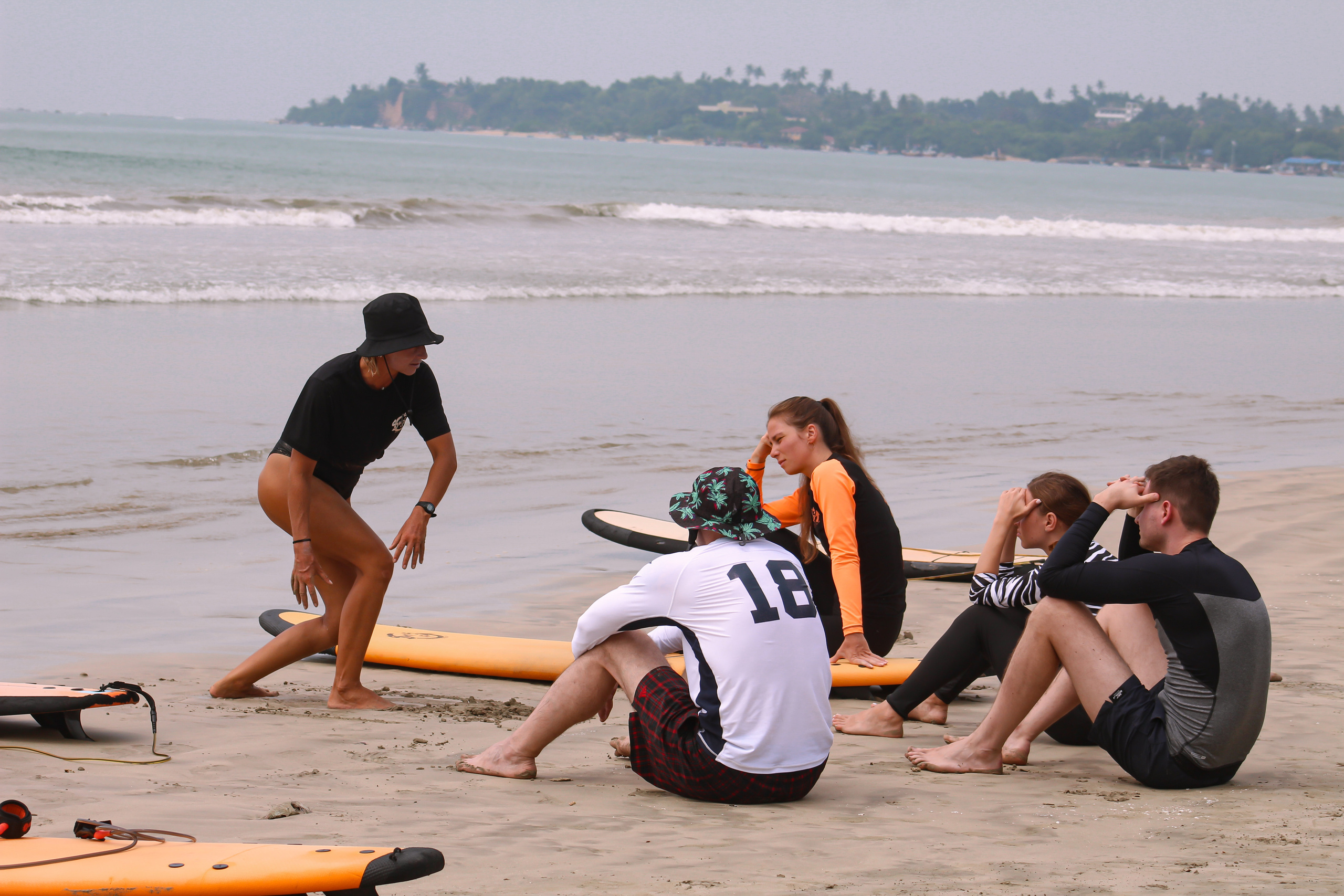 Surf_land. Ведущий на праздник в Москве / Денис Аганин