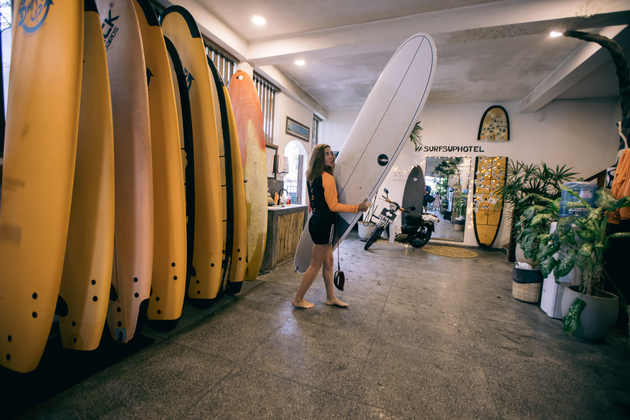 Ната1. Ведущий на праздник в Москве / Денис Аганин