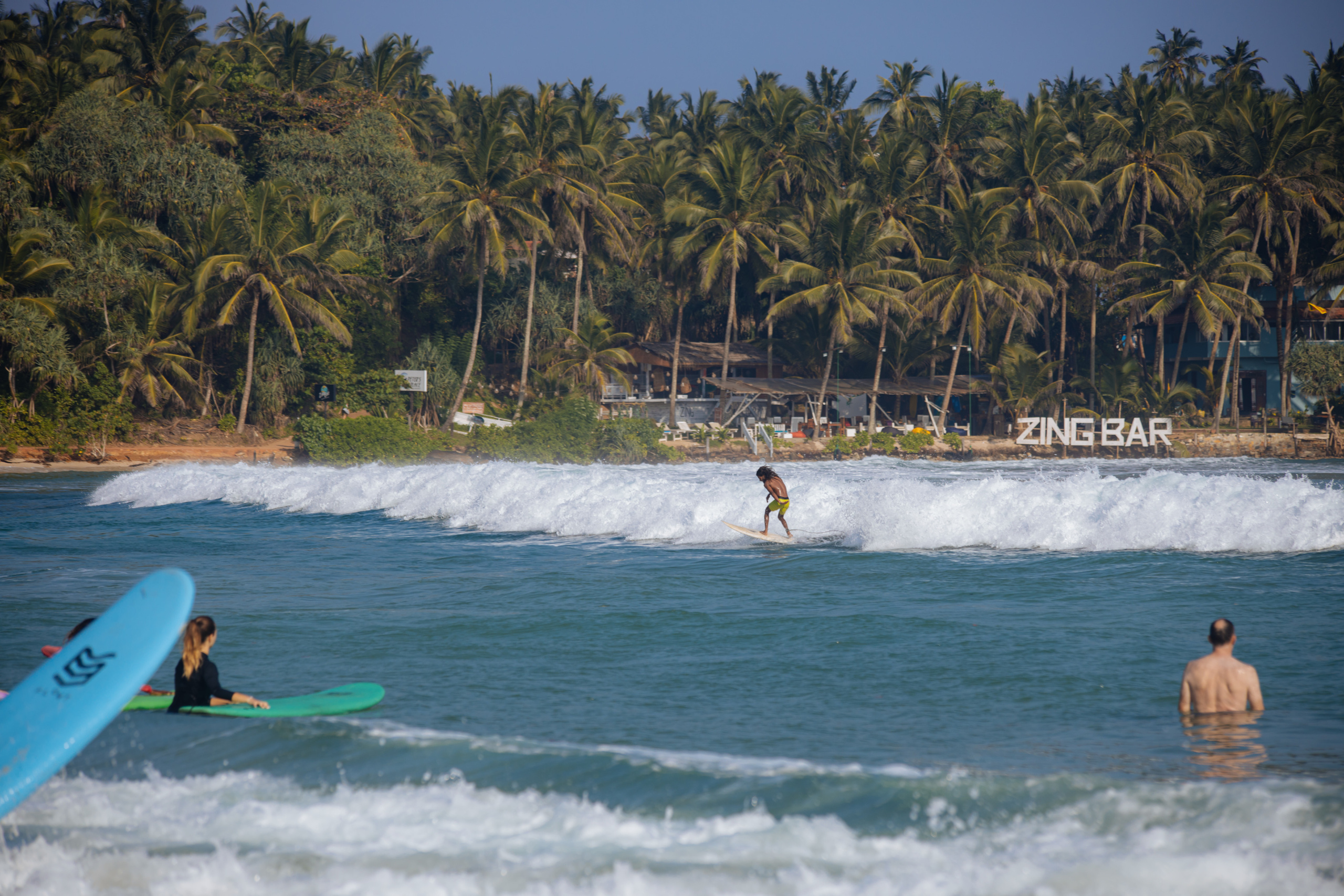 Surf_land. Ведущий на праздник в Москве / Денис Аганин