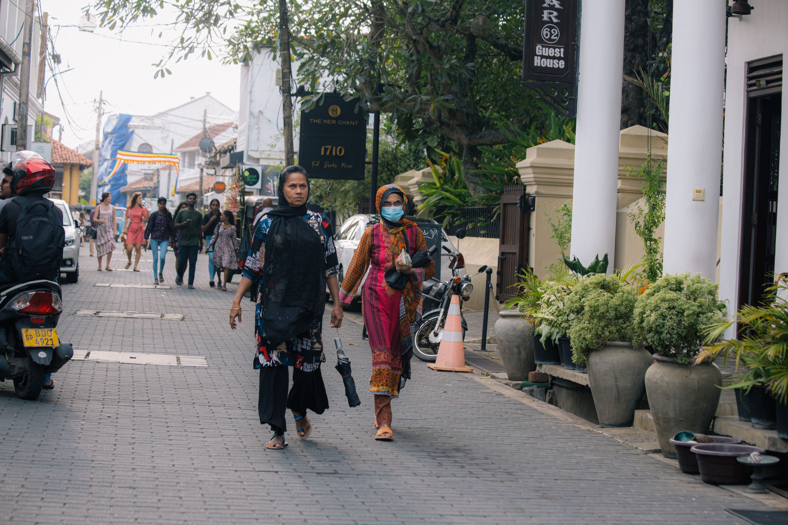 Surf_land. Ведущий на праздник в Москве / Денис Аганин