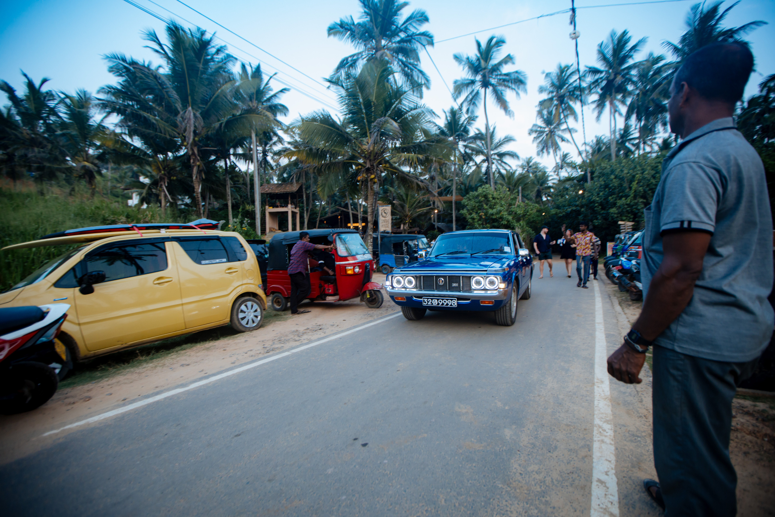 Surf_land. Ведущий на праздник в Москве / Денис Аганин