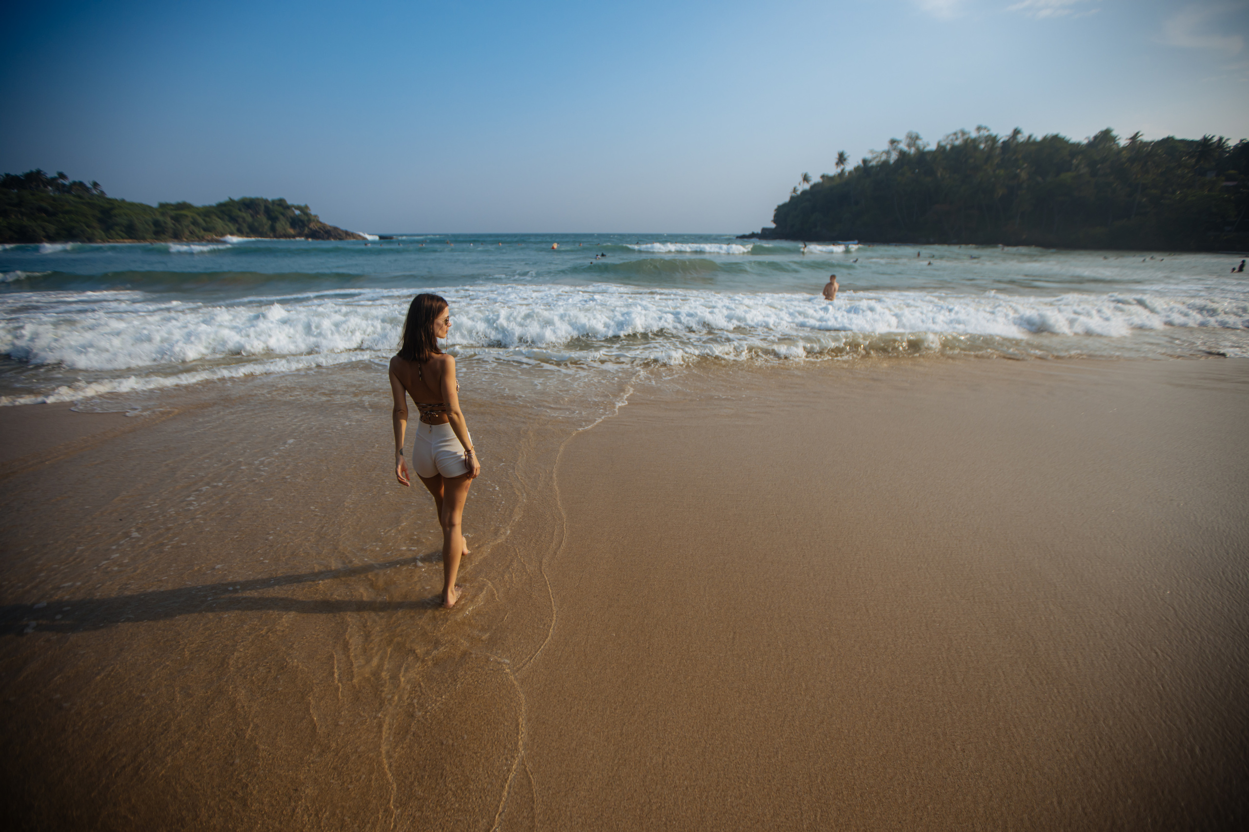 Surf_land. Ведущий на праздник в Москве / Денис Аганин