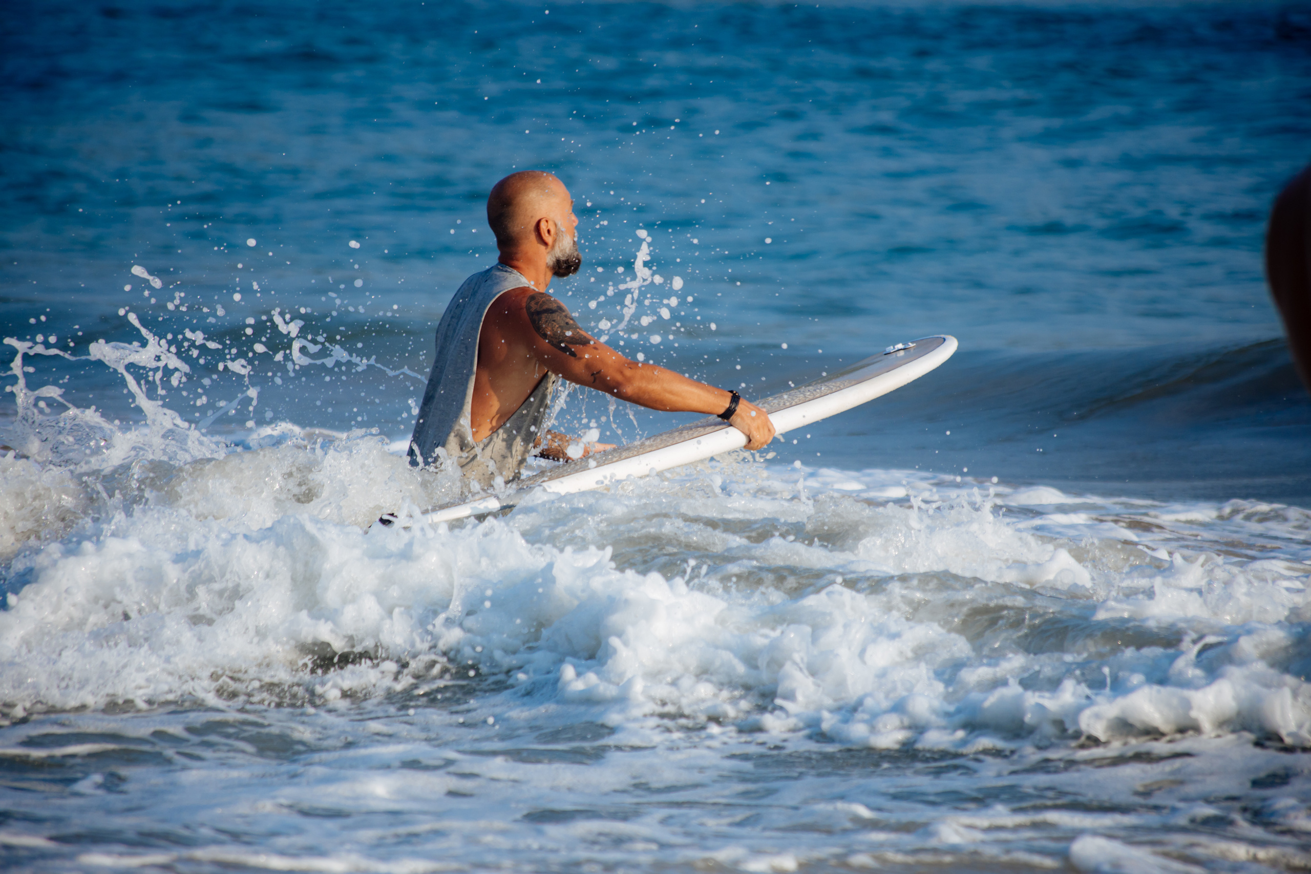 Surf_land. Ведущий на праздник в Москве / Денис Аганин