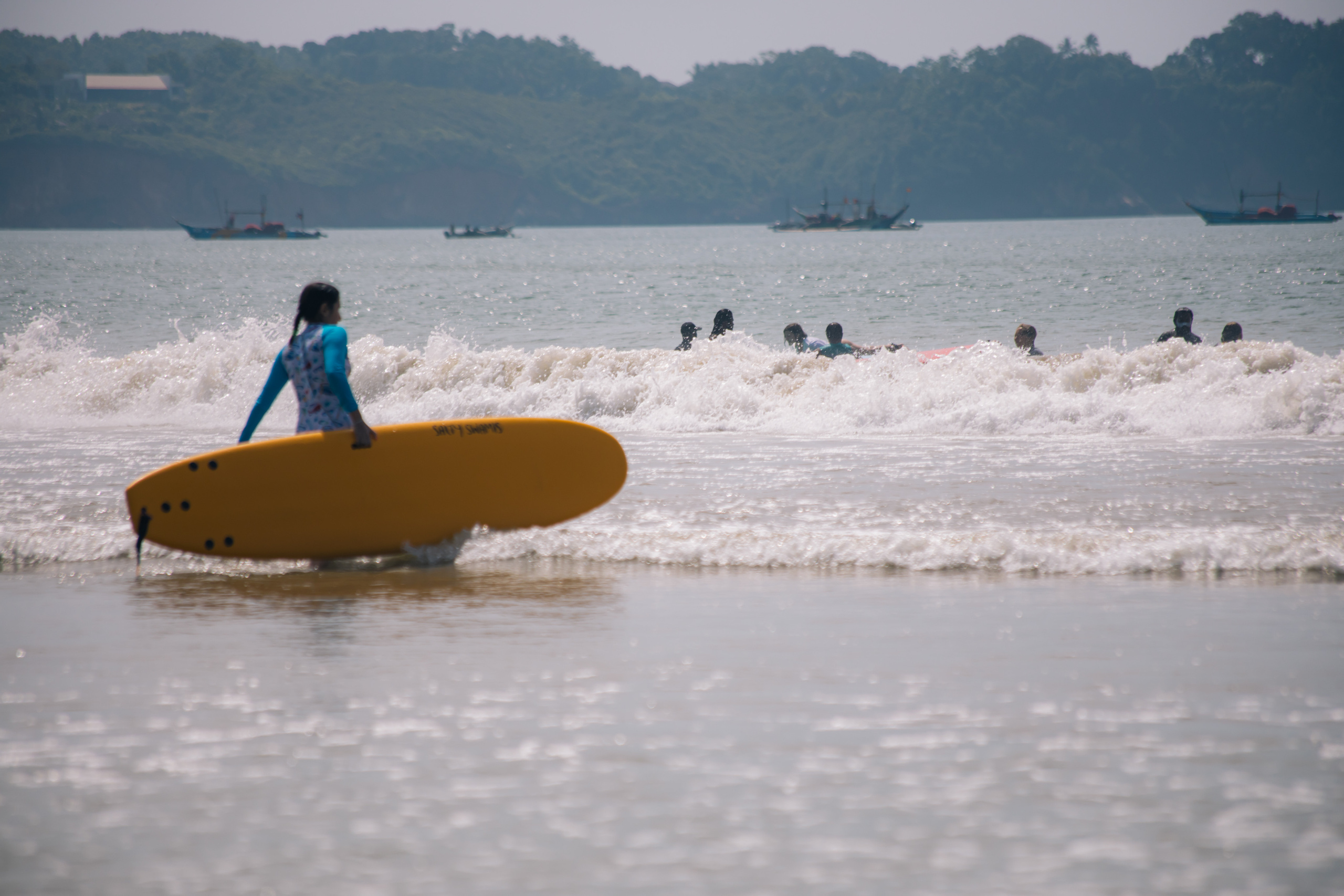 Surf_land. Ведущий на праздник в Москве / Денис Аганин