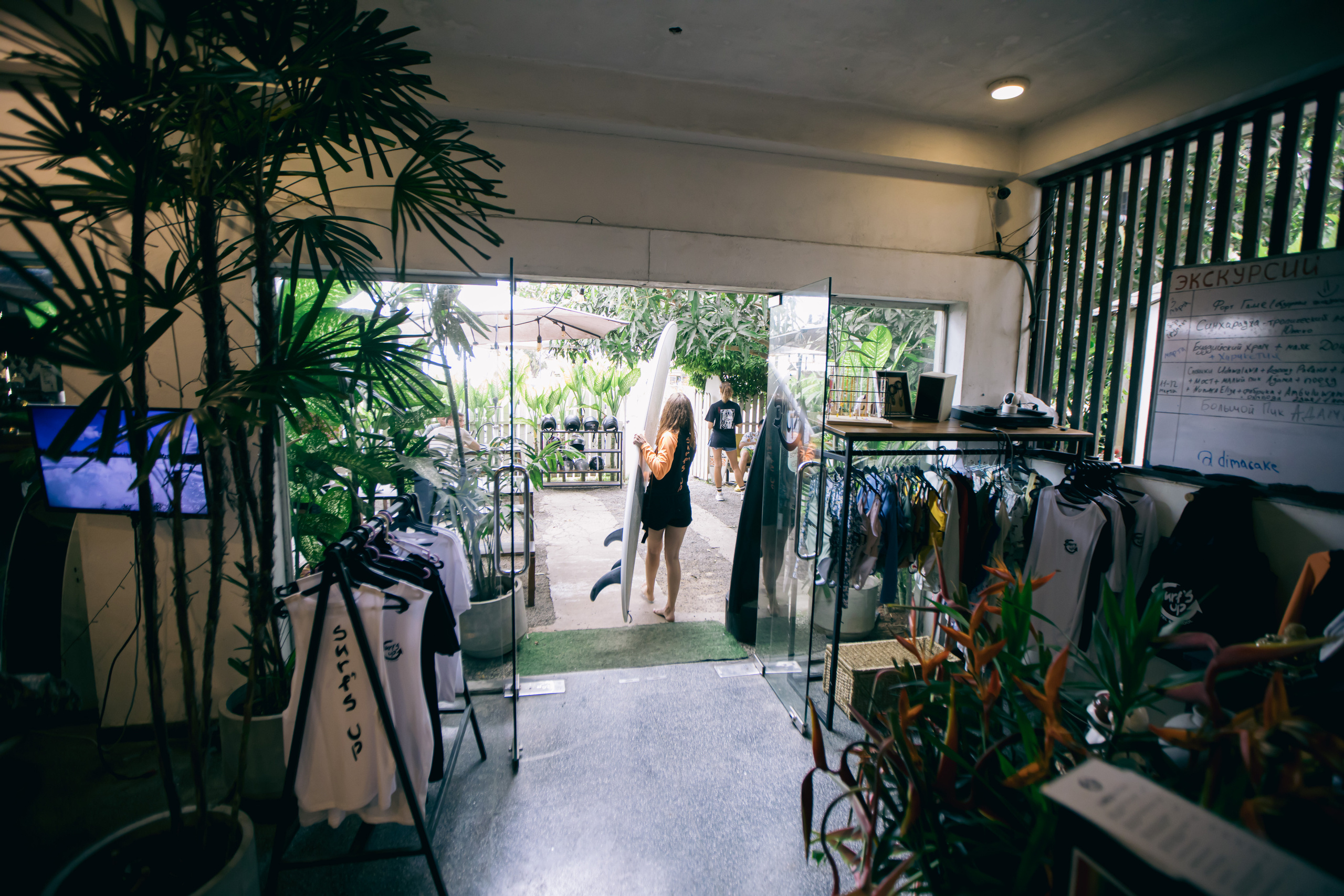 Ната1. Ведущий на праздник в Москве / Денис Аганин