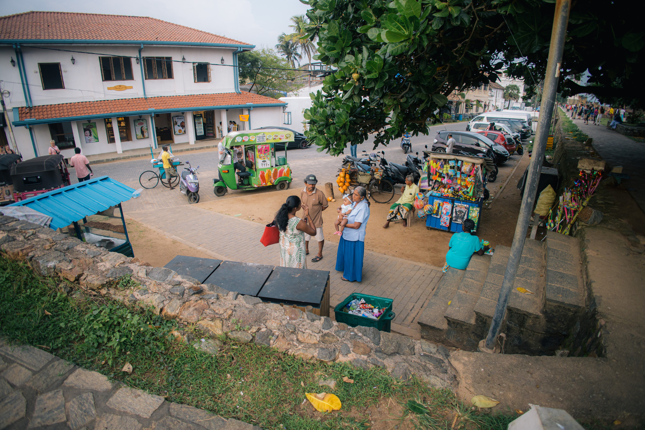 Surf_land. Ведущий на праздник в Москве / Денис Аганин