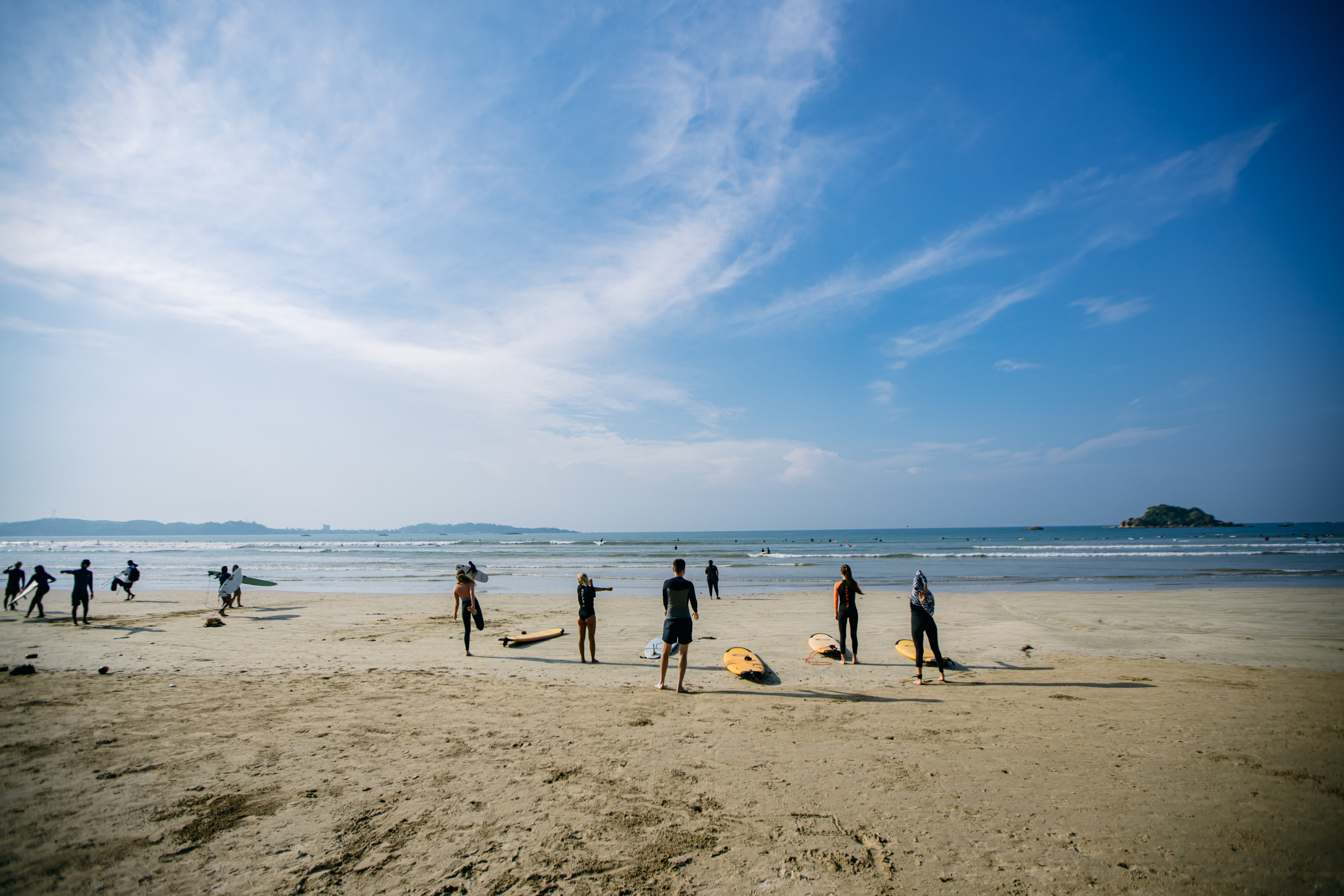 Surf_land. Ведущий на праздник в Москве / Денис Аганин