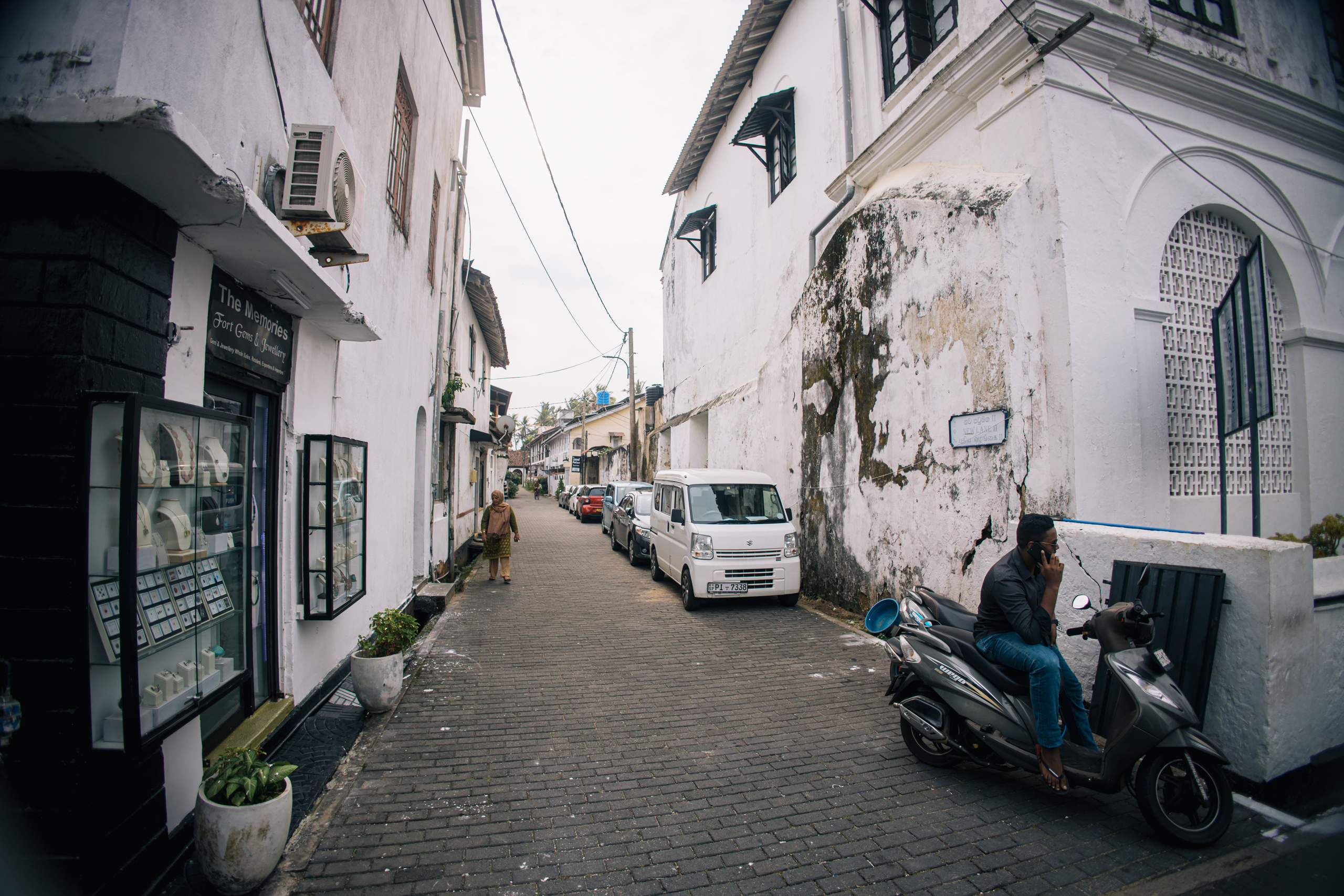 Surf_land. Ведущий на праздник в Москве / Денис Аганин