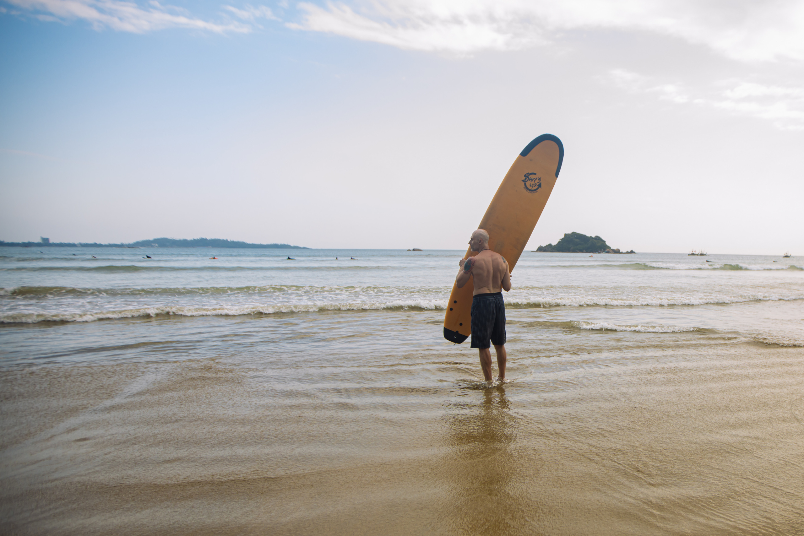 Weligama_bich. Ведущий на праздник в Москве / Денис Аганин