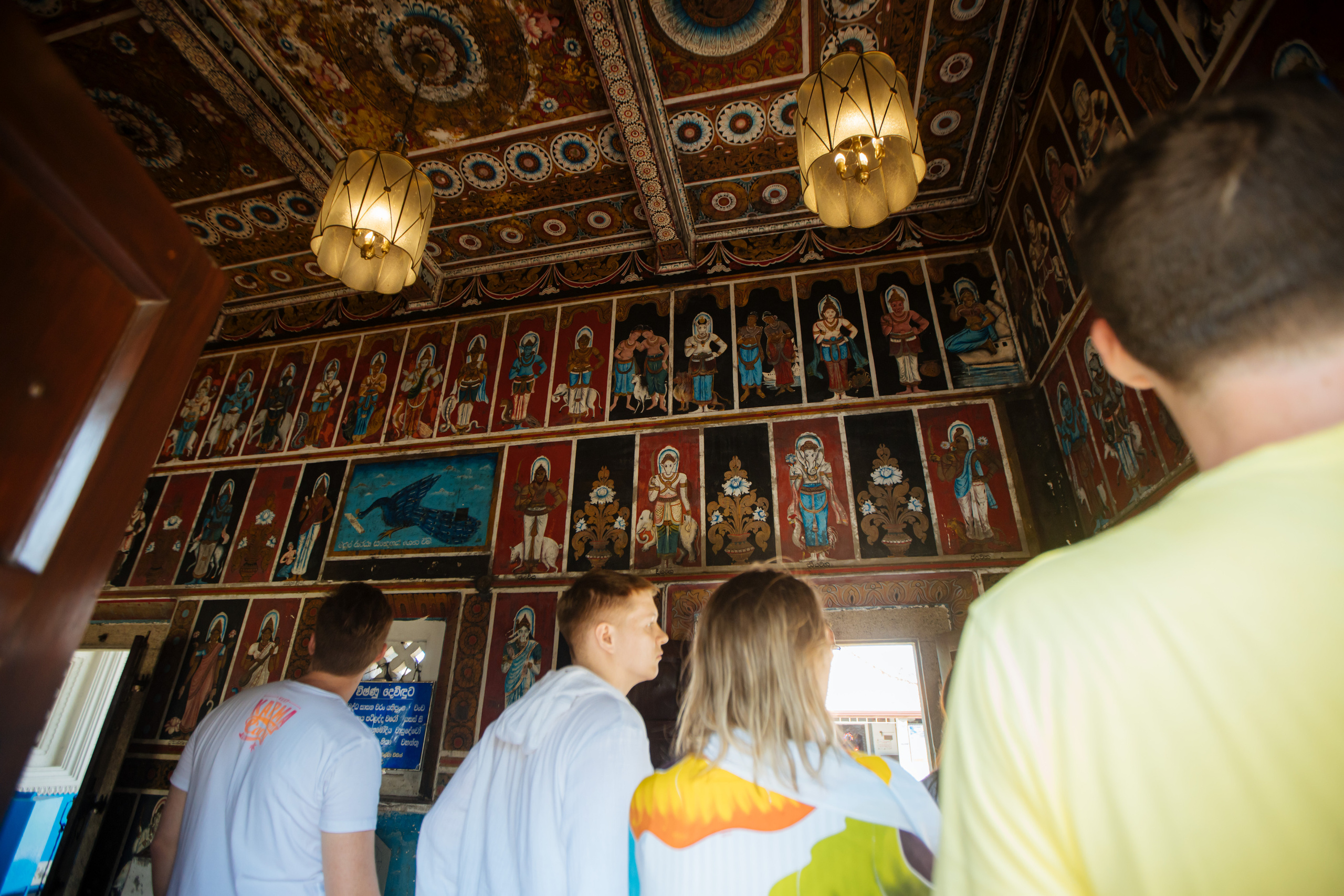 Surf_land. Ведущий на праздник в Москве / Денис Аганин