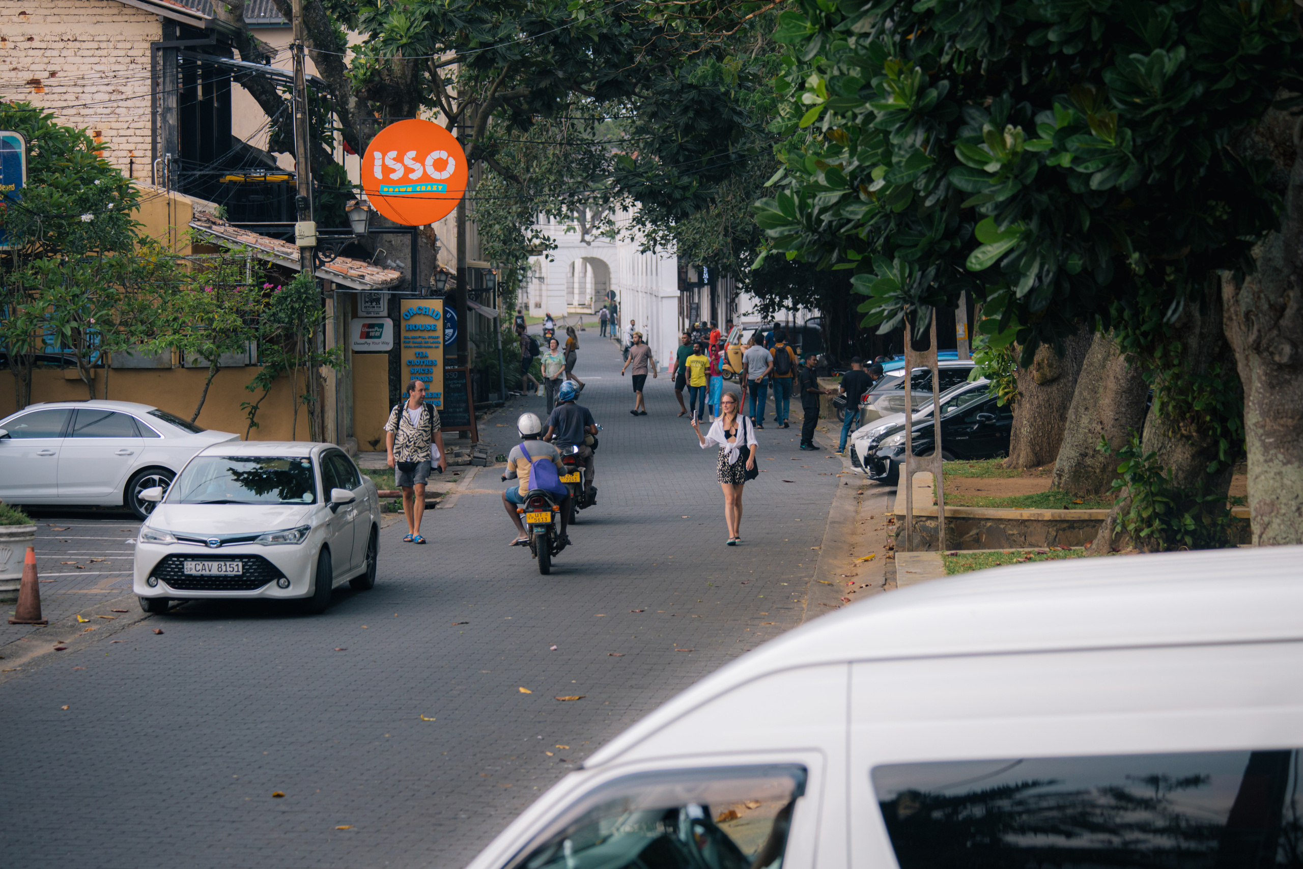Surf_land. Ведущий на праздник в Москве / Денис Аганин