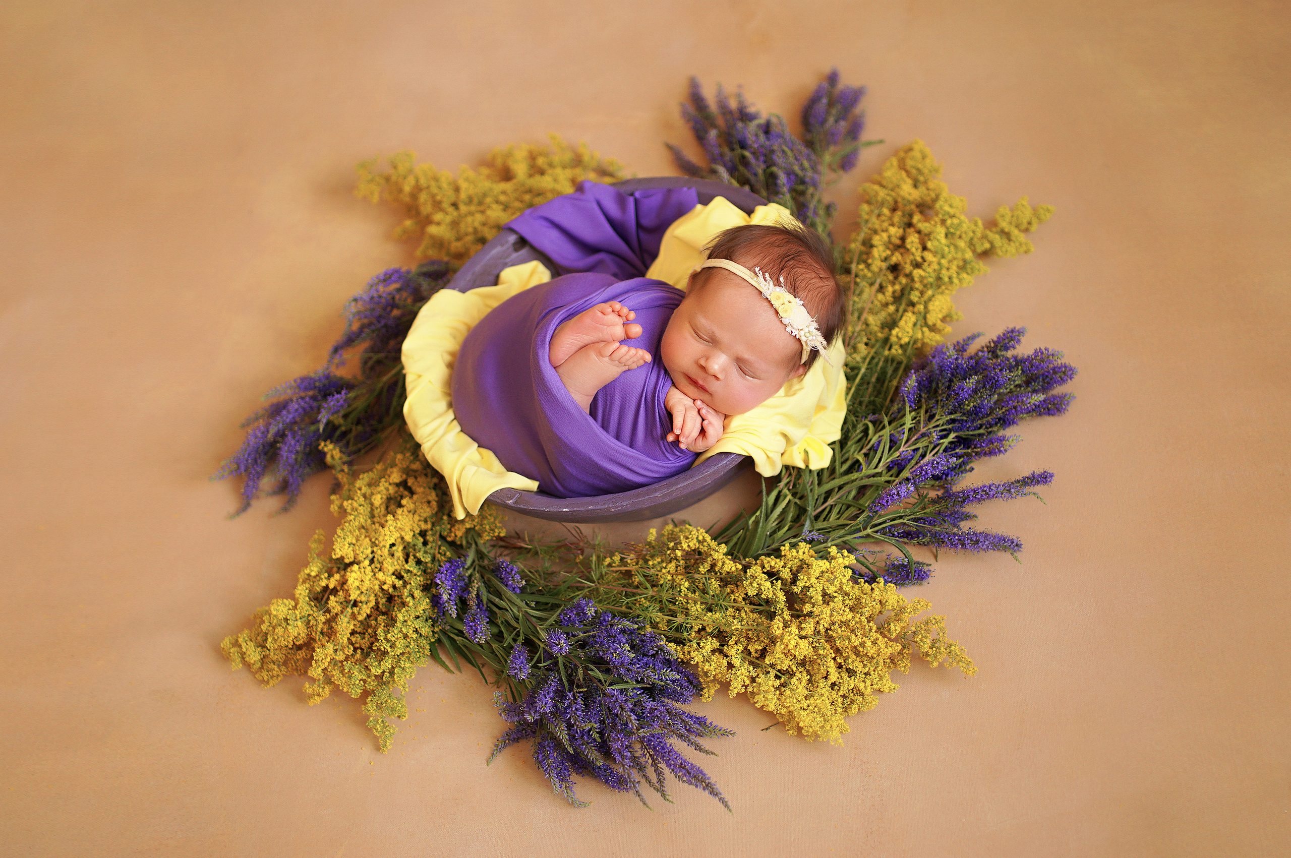 Новорожденные. Фотограф новорожденных беременных в Тюмени Ткачук Татьяна