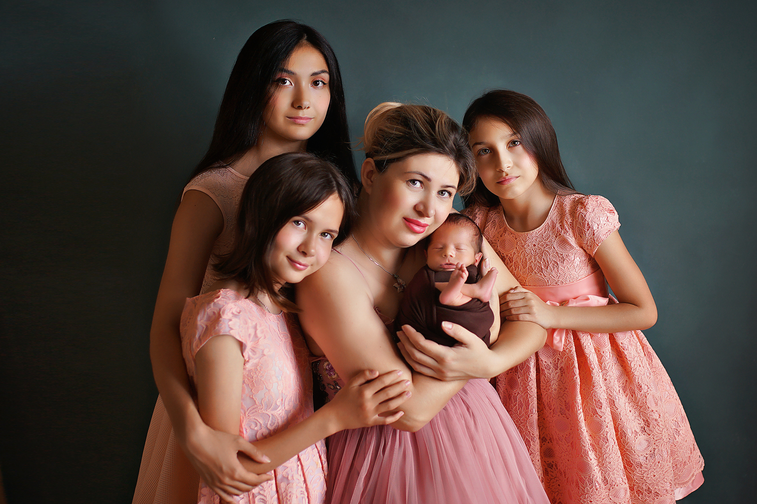 Новорожденные. Фотограф новорожденных беременных в Тюмени Ткачук Татьяна