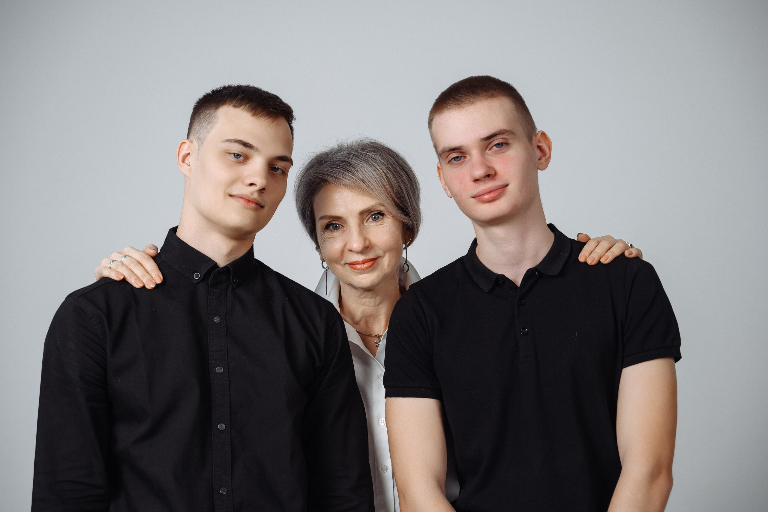 ВЫПУСКНИКИ 11 КЛАСС. МАРГАРИТА КУДРЯШОВА СВАДЕБНЫЙ И СЕМЕЙНЫЙ ФОТОГРАФ ТВЕРЬ МОСКВА