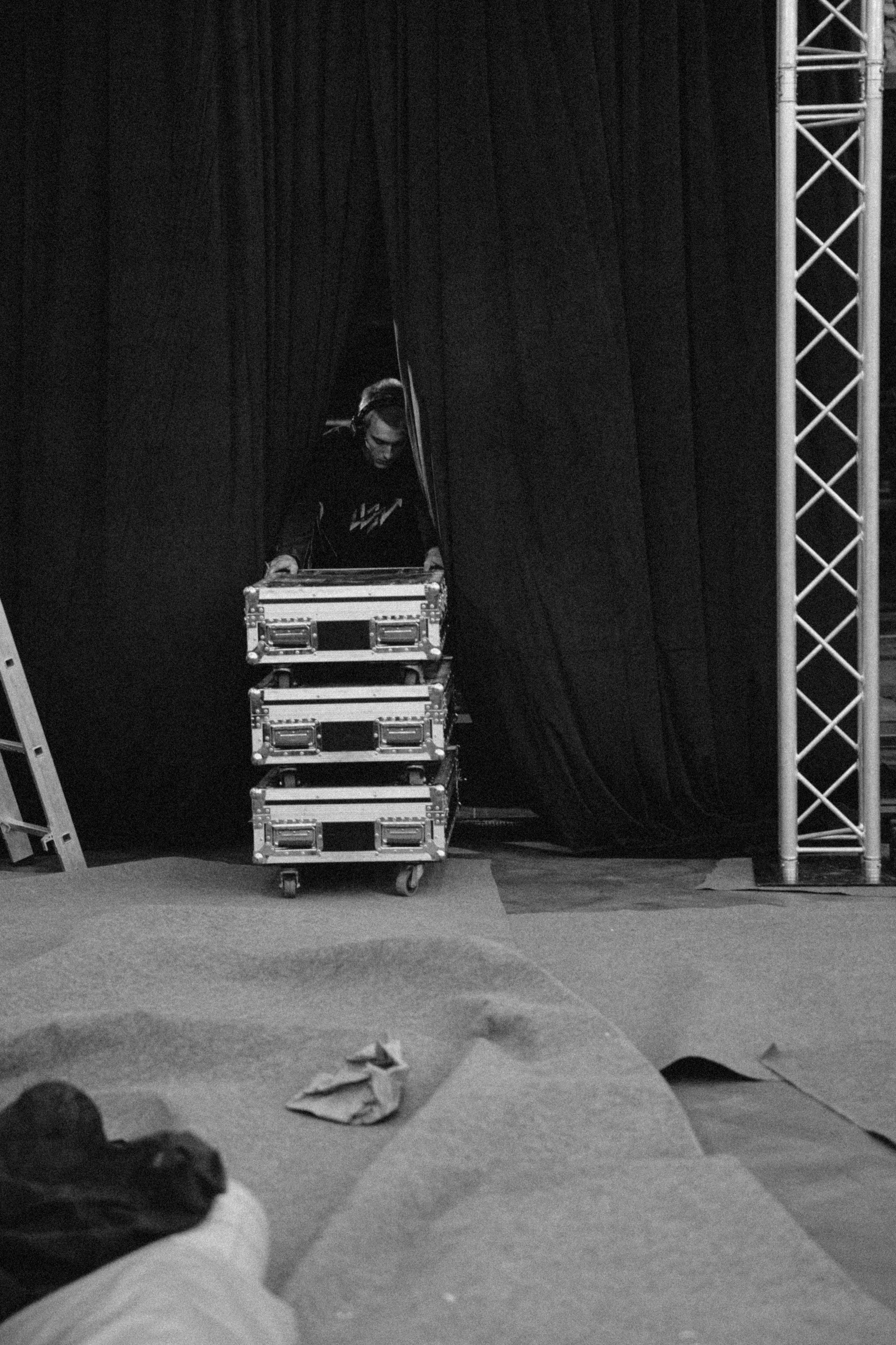 Бэки монтаж