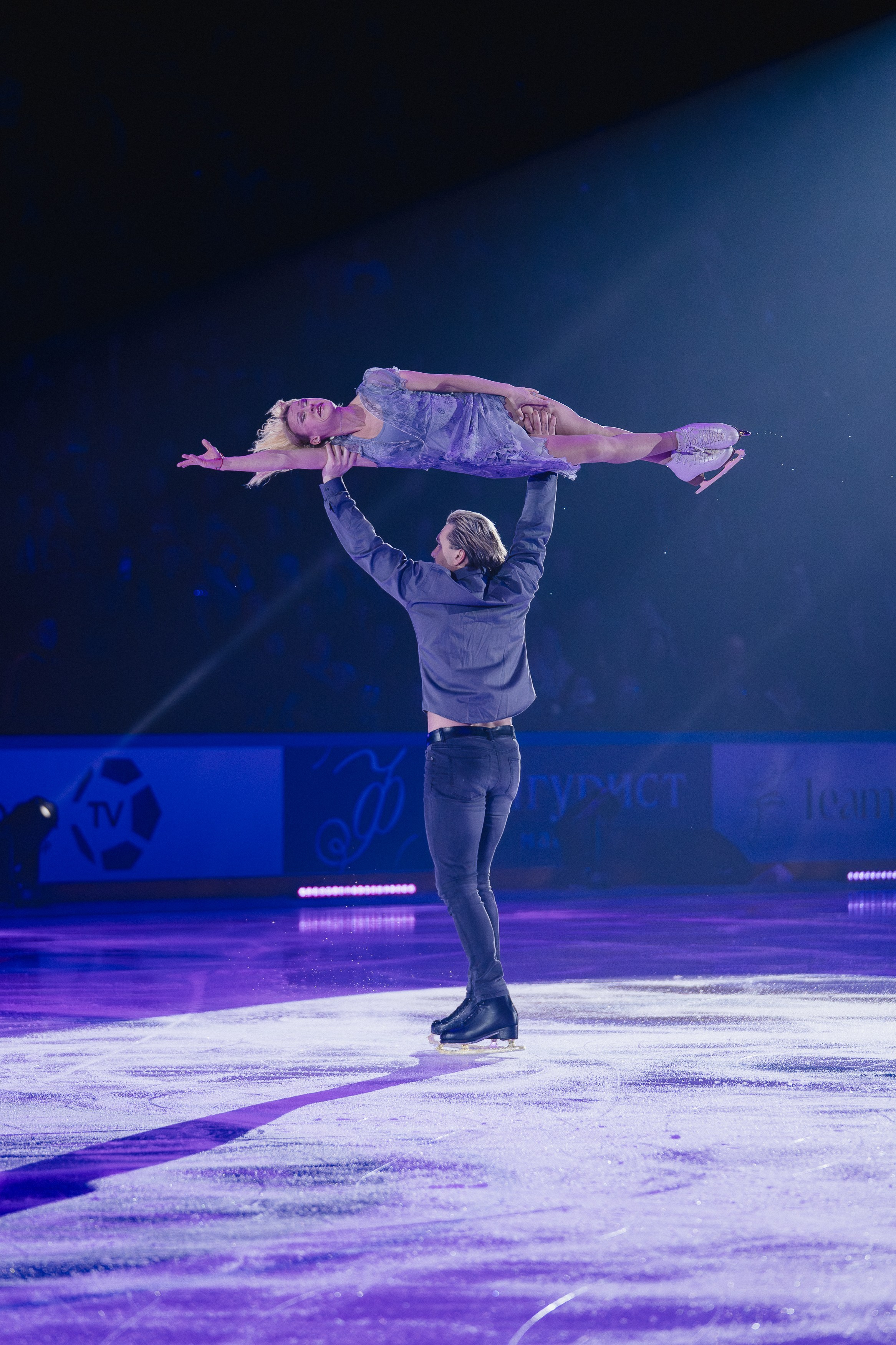 Шоу Этери Тутберидзе в Новосибирске. Воробьева Ксения — Спортивный и танцевальный фотограф Новосибирск
