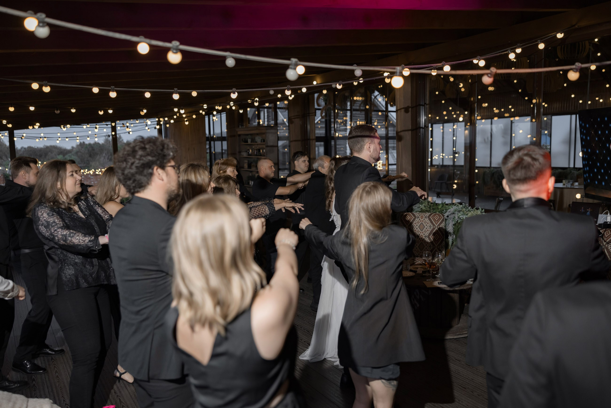 Артем и Вера. Свадебный фотограф и видеограф Юрий и Эля Дубинины