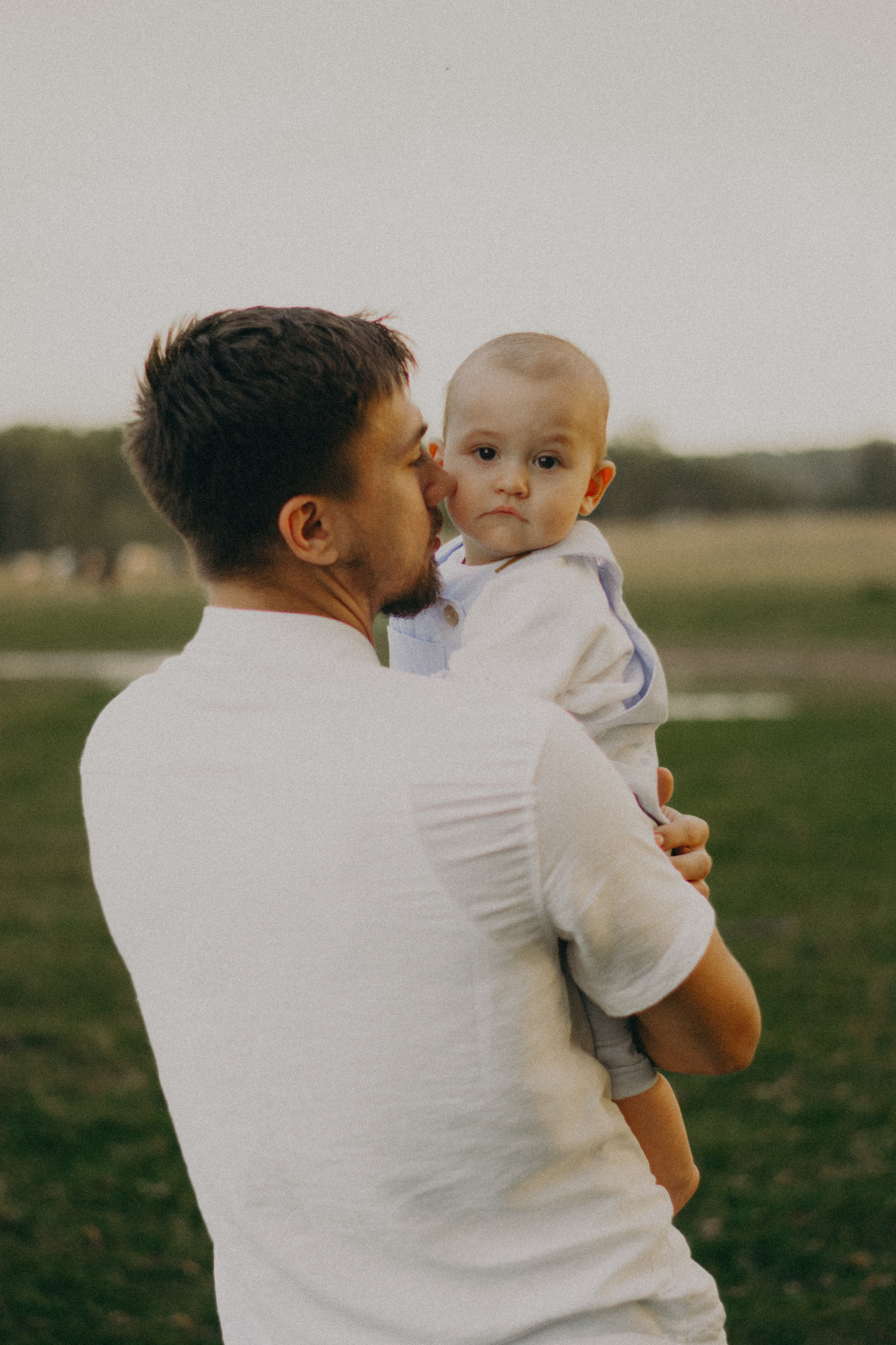 Семья с малышом на природе. Женский и семейный фотограф в Казани Гульназ Гизетдинова