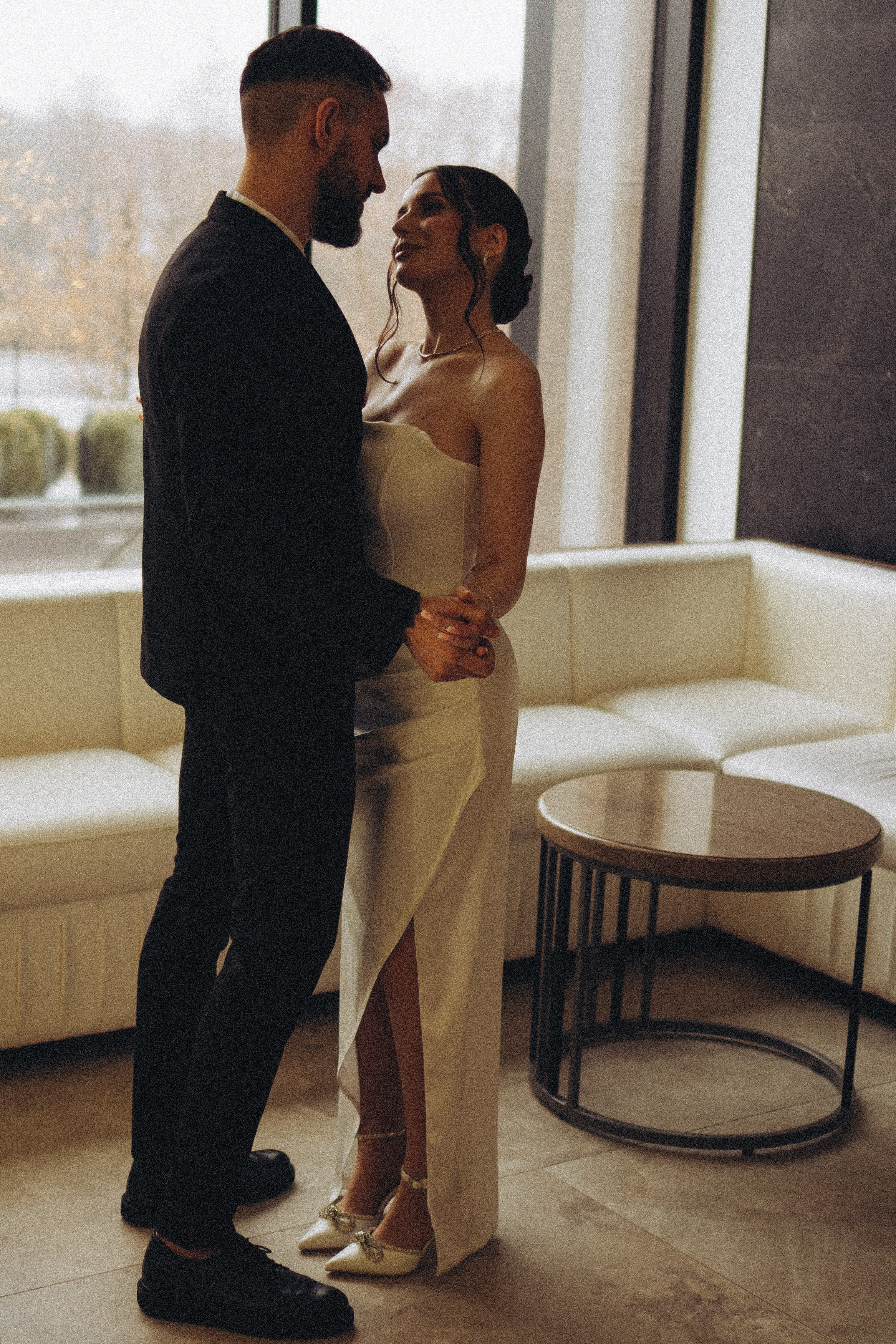 СВАДЕБНАЯ СЬЕМКА СБОРОВ ЖЕНИХА И НЕВЕСТЫ В ОТЕЛЕ И ТАКЖЕ ФОТОСЕССИИЯ В ОТЕЛЕЕ МЕГАПОЛИС БРЯНСК. Профессиональный фотограф, Санкт-Петербург — Виктория Богомолова