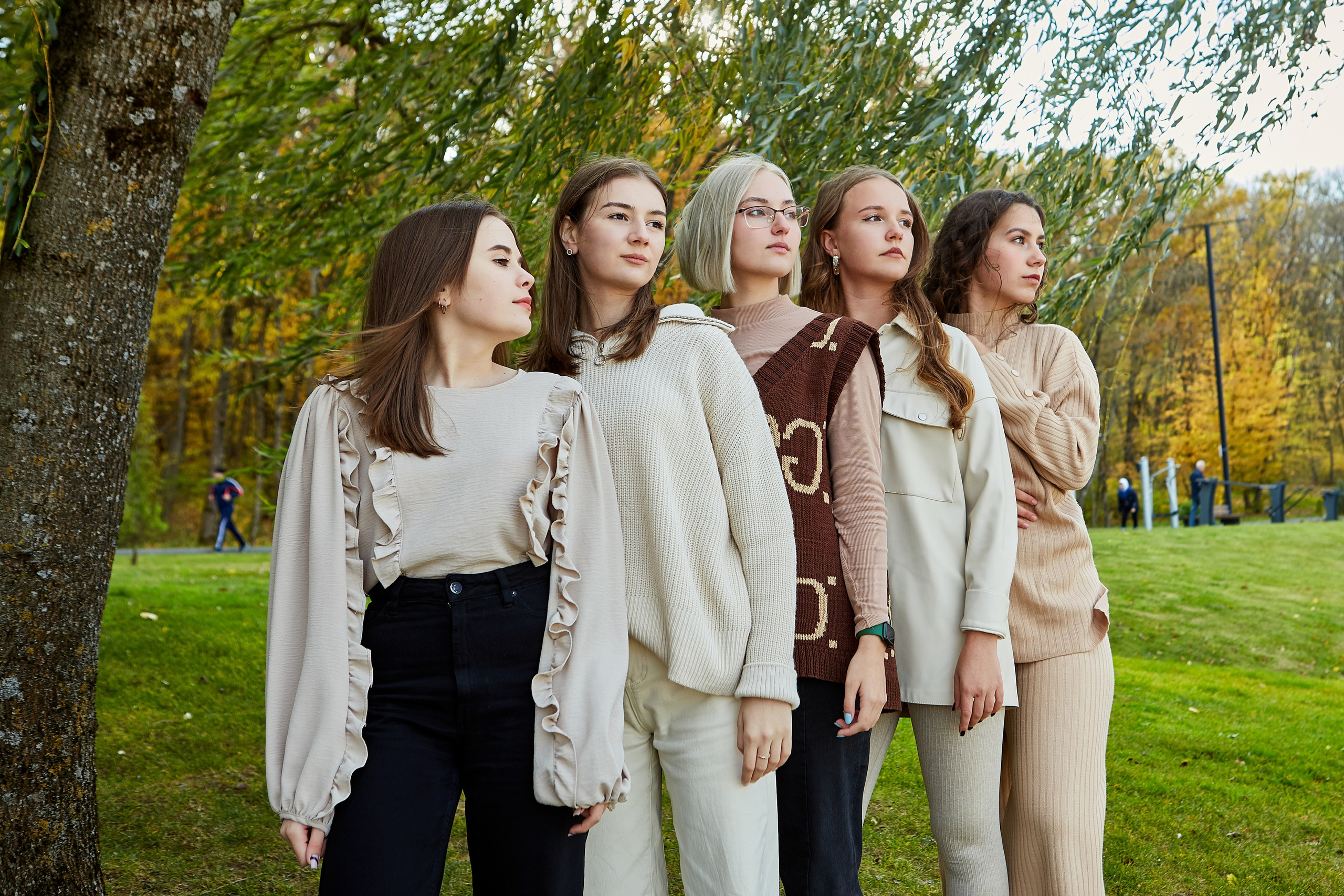 Примеры одежды для уличной групповой съемки. Выпускные альбомы в Ставрополе