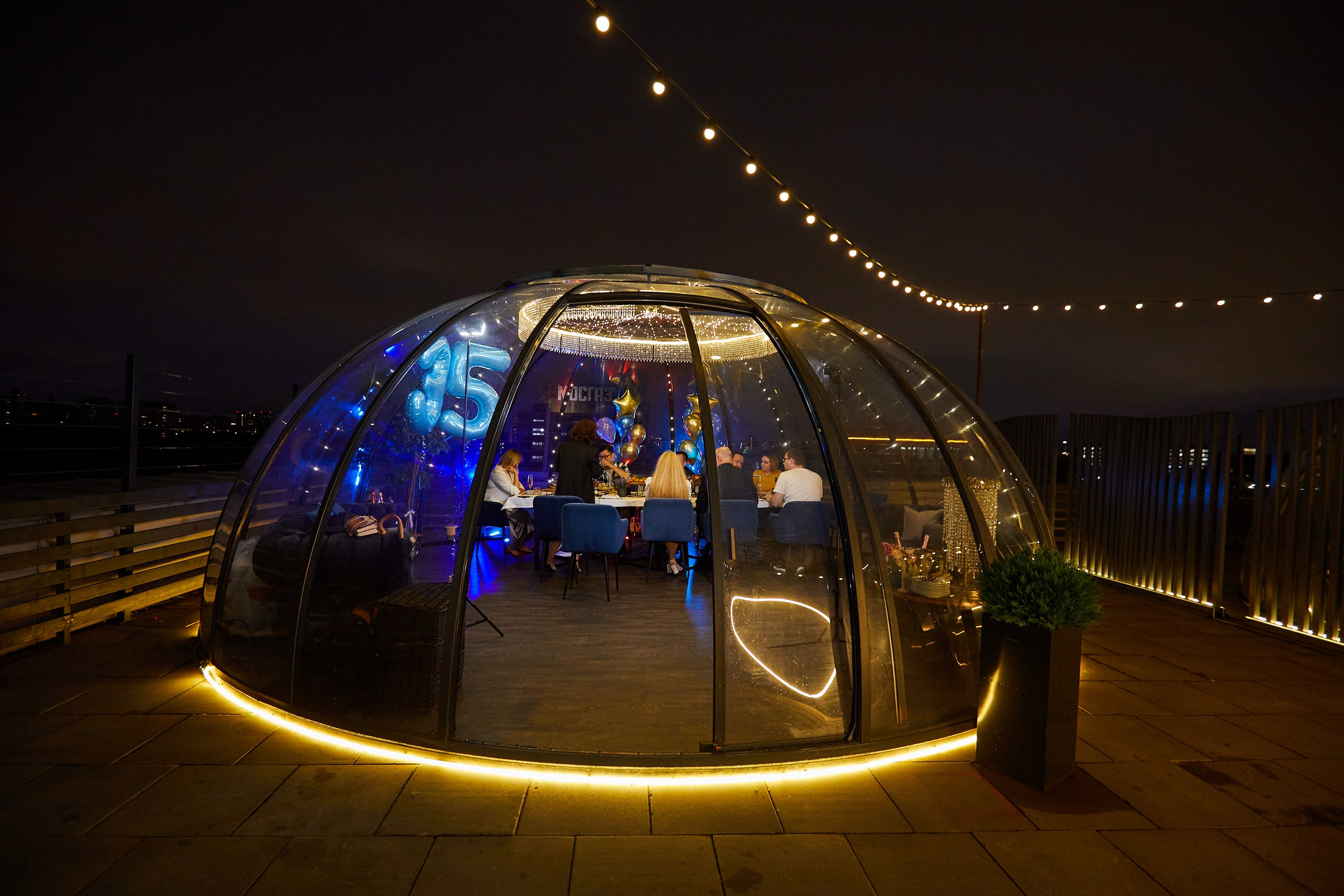 День Рождения 35 лет в «Igloobar». Александр Осин — корпоративный и семейный фотограф в Москве