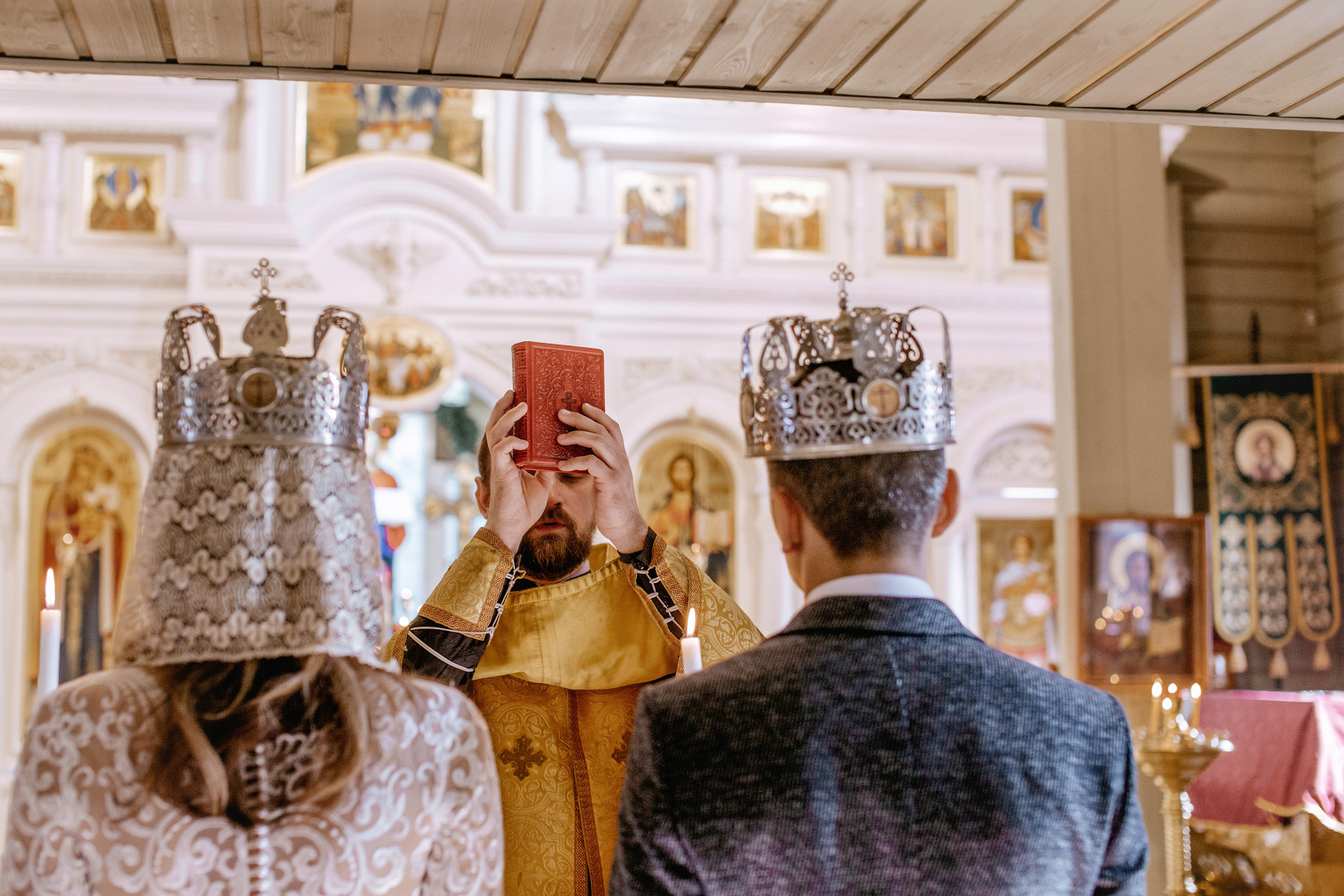 Свадьбы — Венчание. Фотостудия во Всеволожске. Подходит для всех творческих проектов