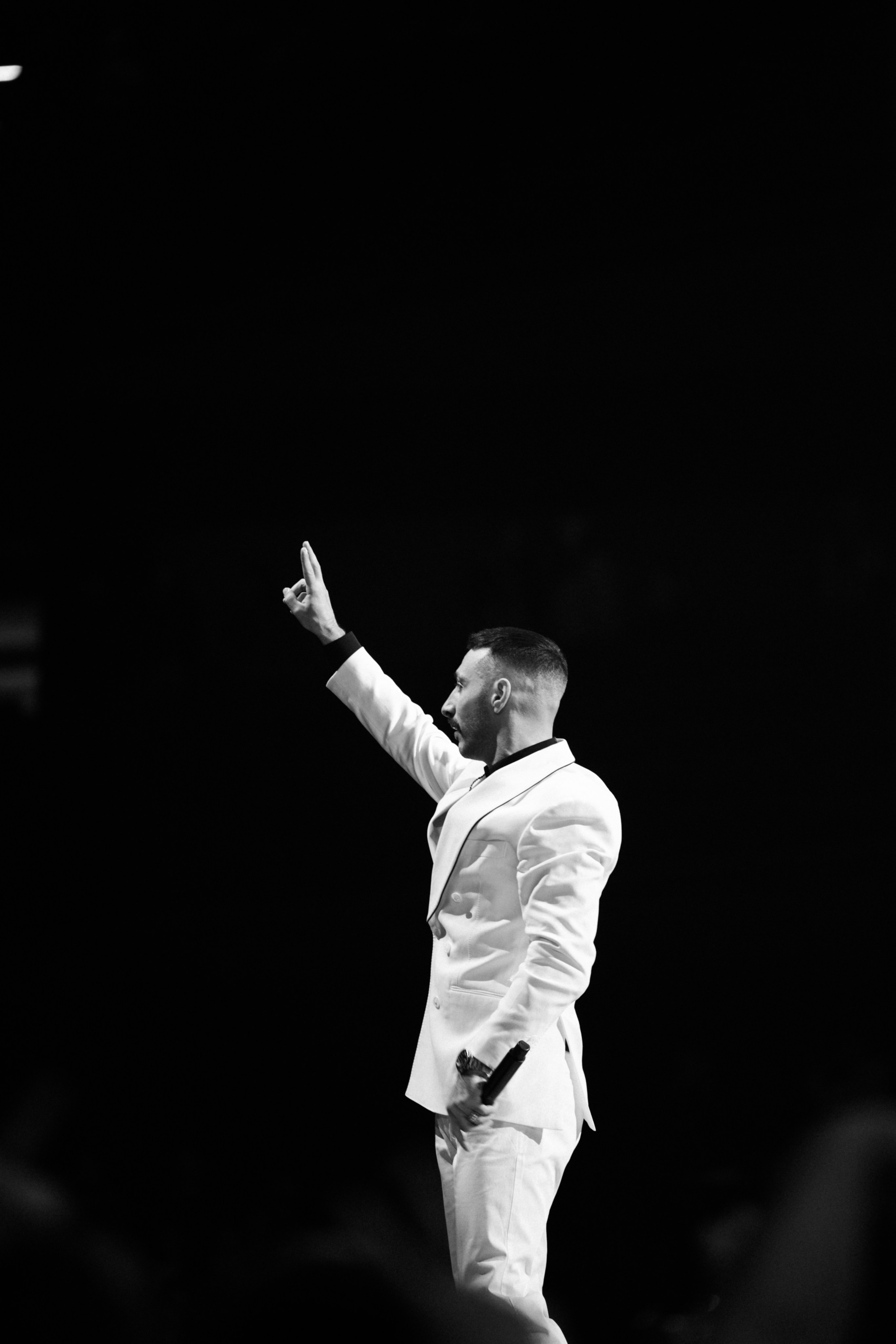 Концерт L'one 19.10.2025 с хором и симфоническом оркестром. Фотограф и видеограф Мария Банщикова, Солнечногорск, Москва