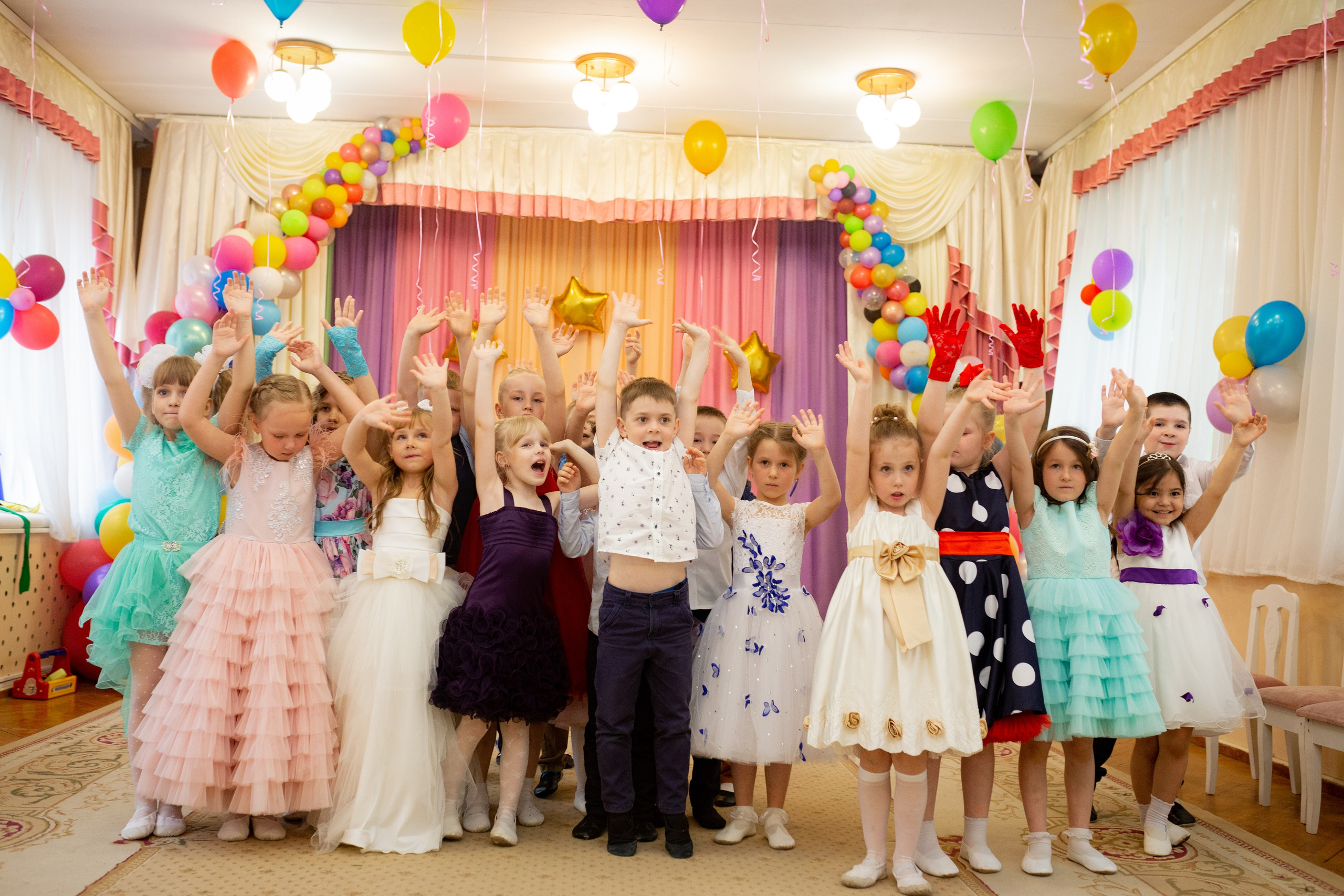 Съёмки праздников и выпускных в детских садиках и школах. Семейный и детский фотограф Эльвира Билибина