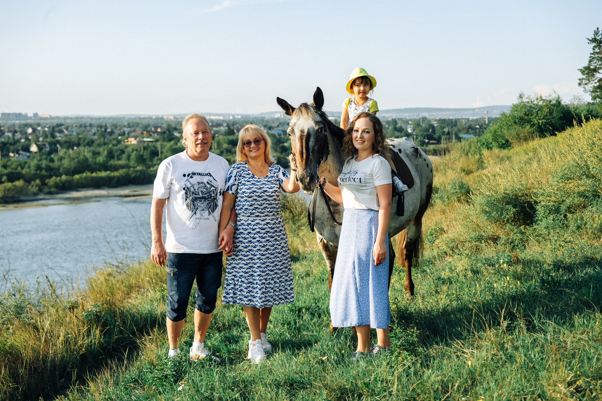 Фотопрогулка с лошадью. Фотограф в Иркутске Анна Мирошникова