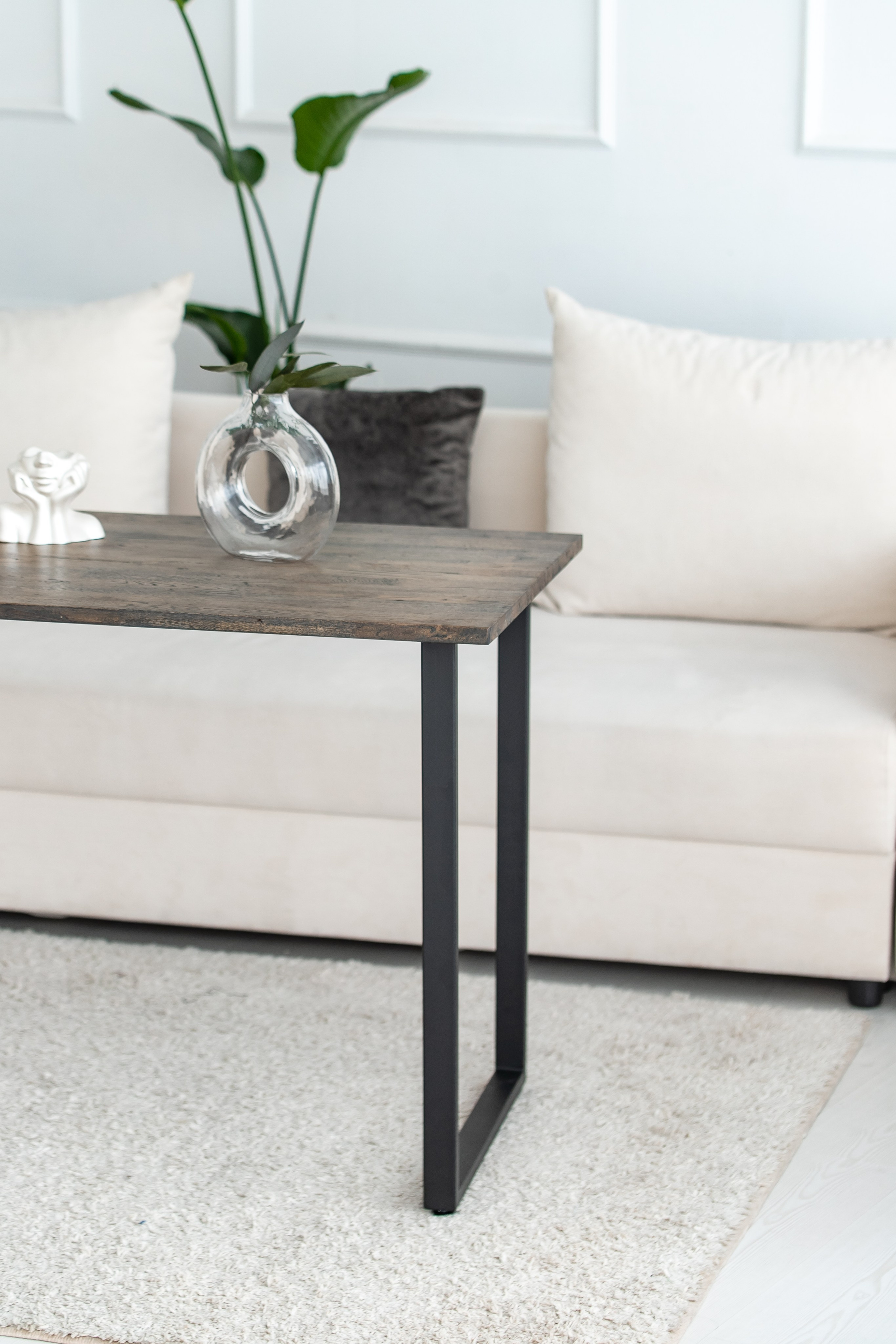 Металлические подстолья. Предметный, контентный и личный фотограф в Минске Смоляр Руслана