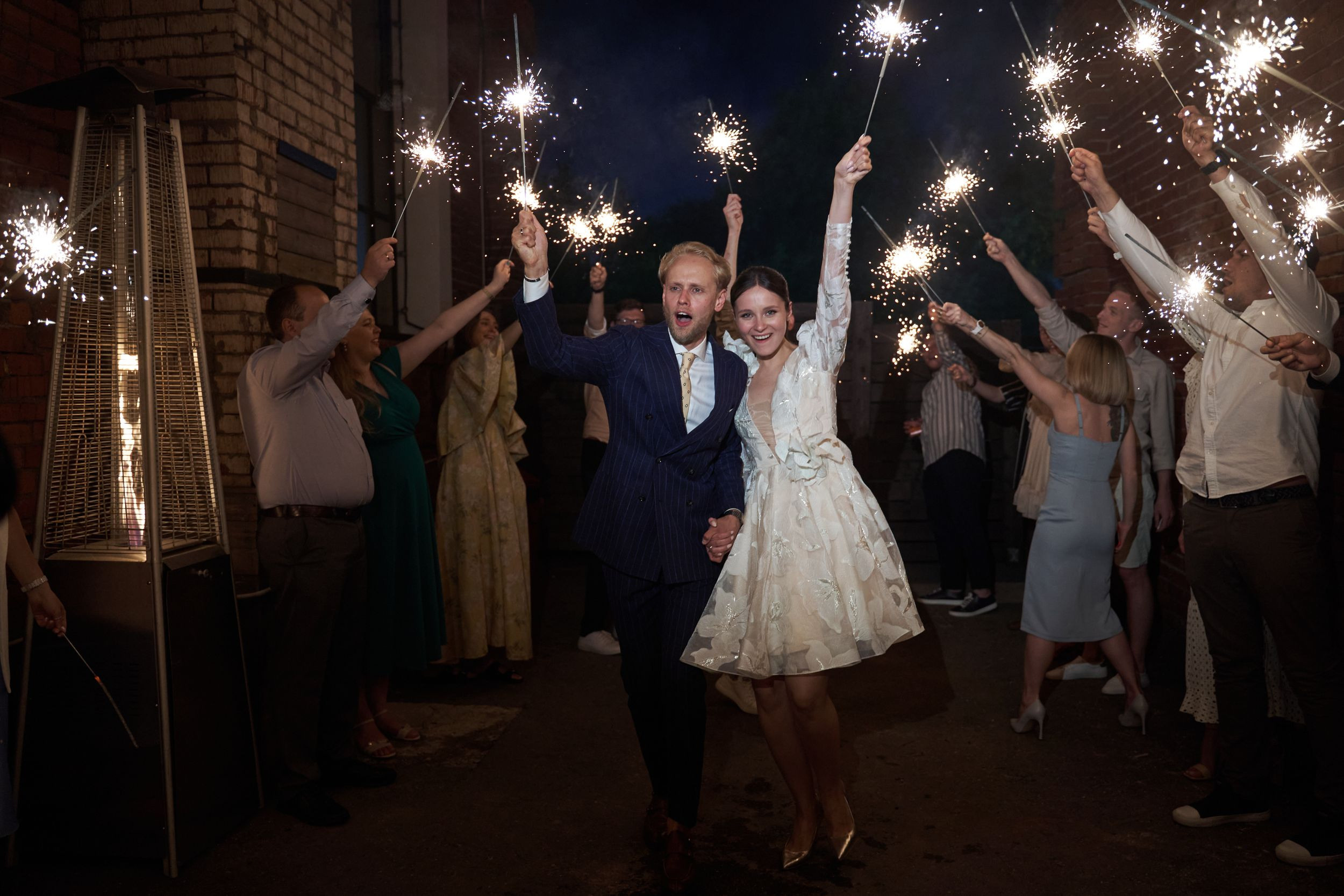 Зарощенный замок Юлии и Ильи. VENSKAYA WEDDING & EVENT PLANNER