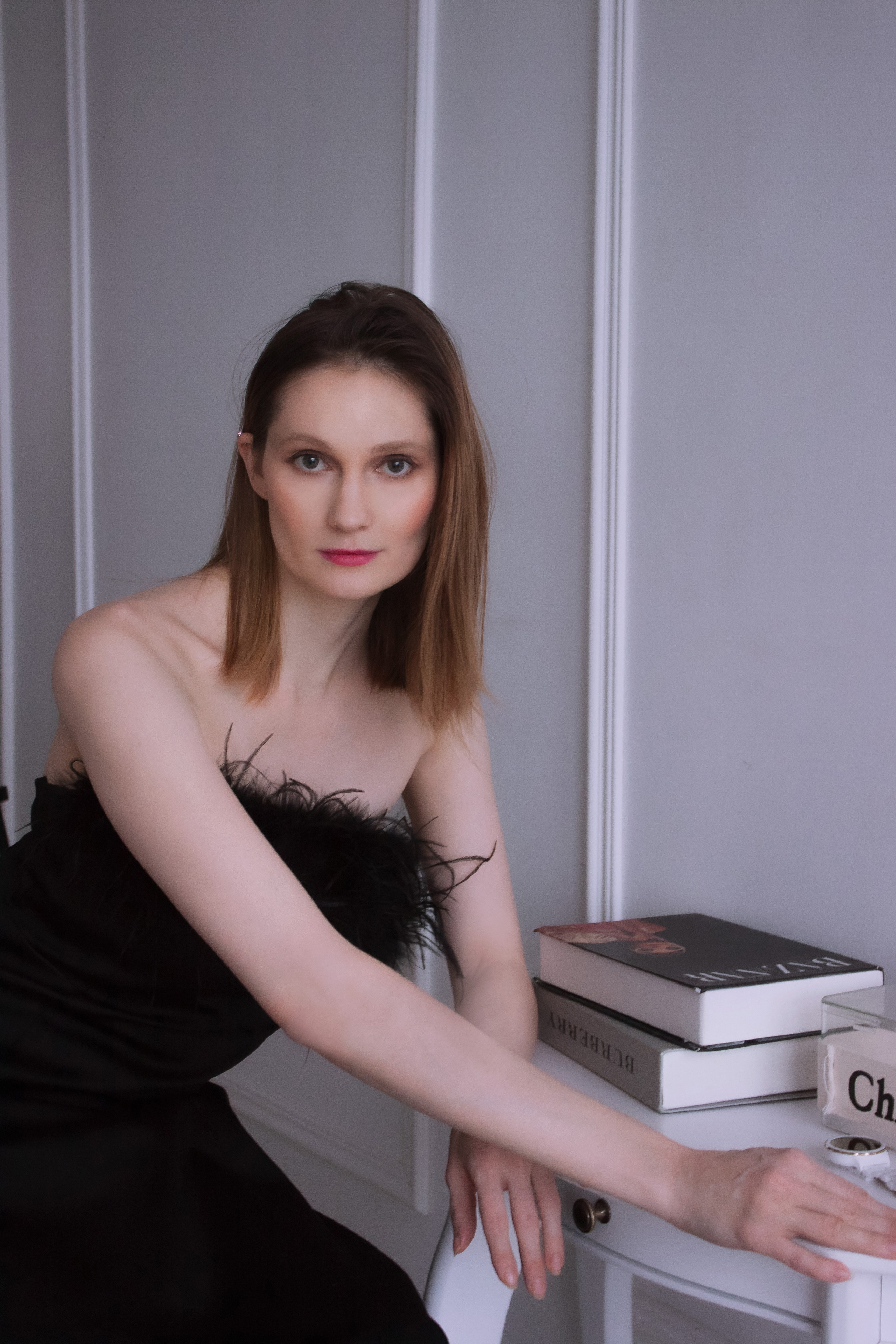 Женские портреты в студии. Главная