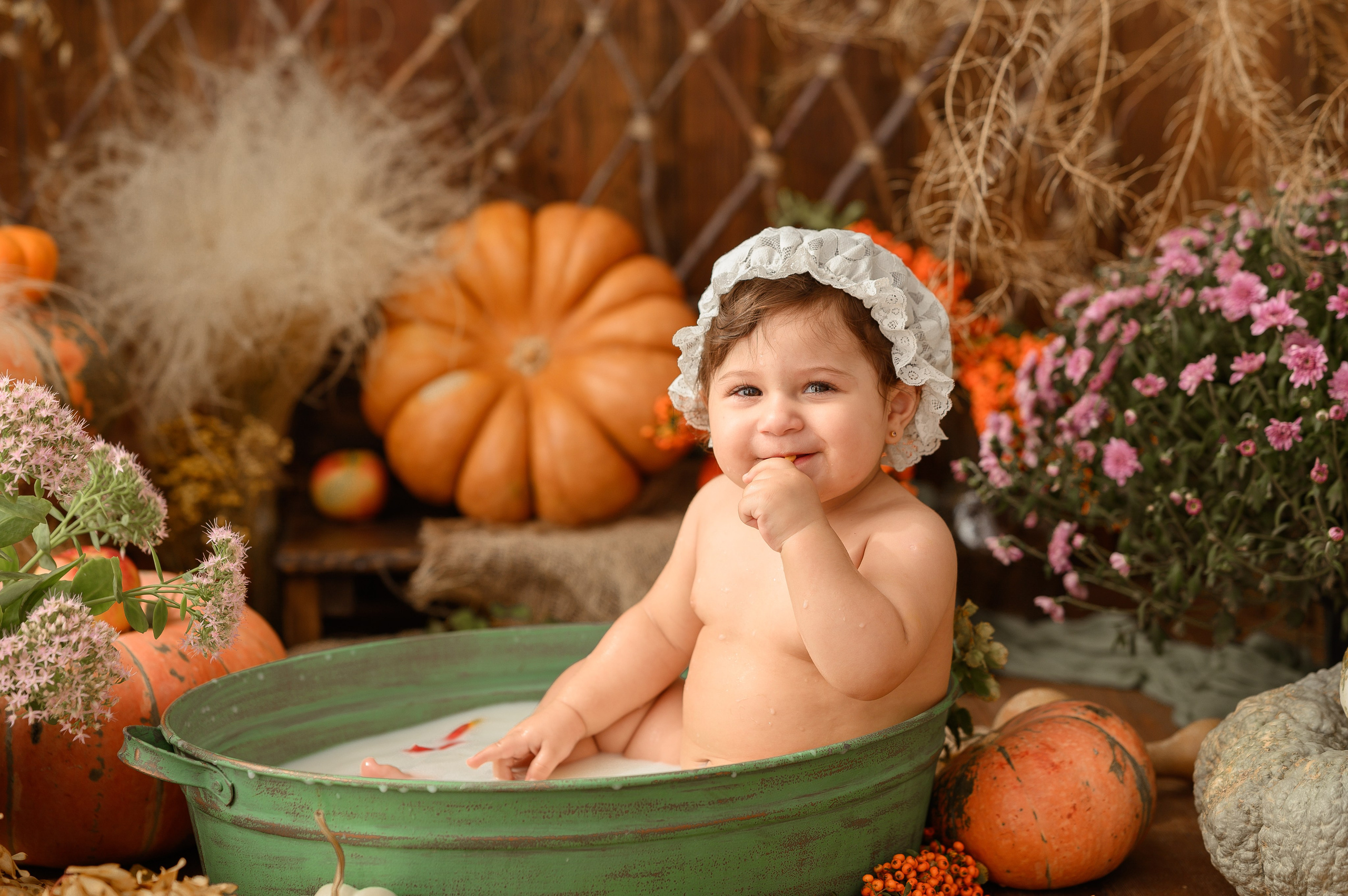 Еве годик. Тыквочки. Детский и семейный фотограф Ирина Гладких