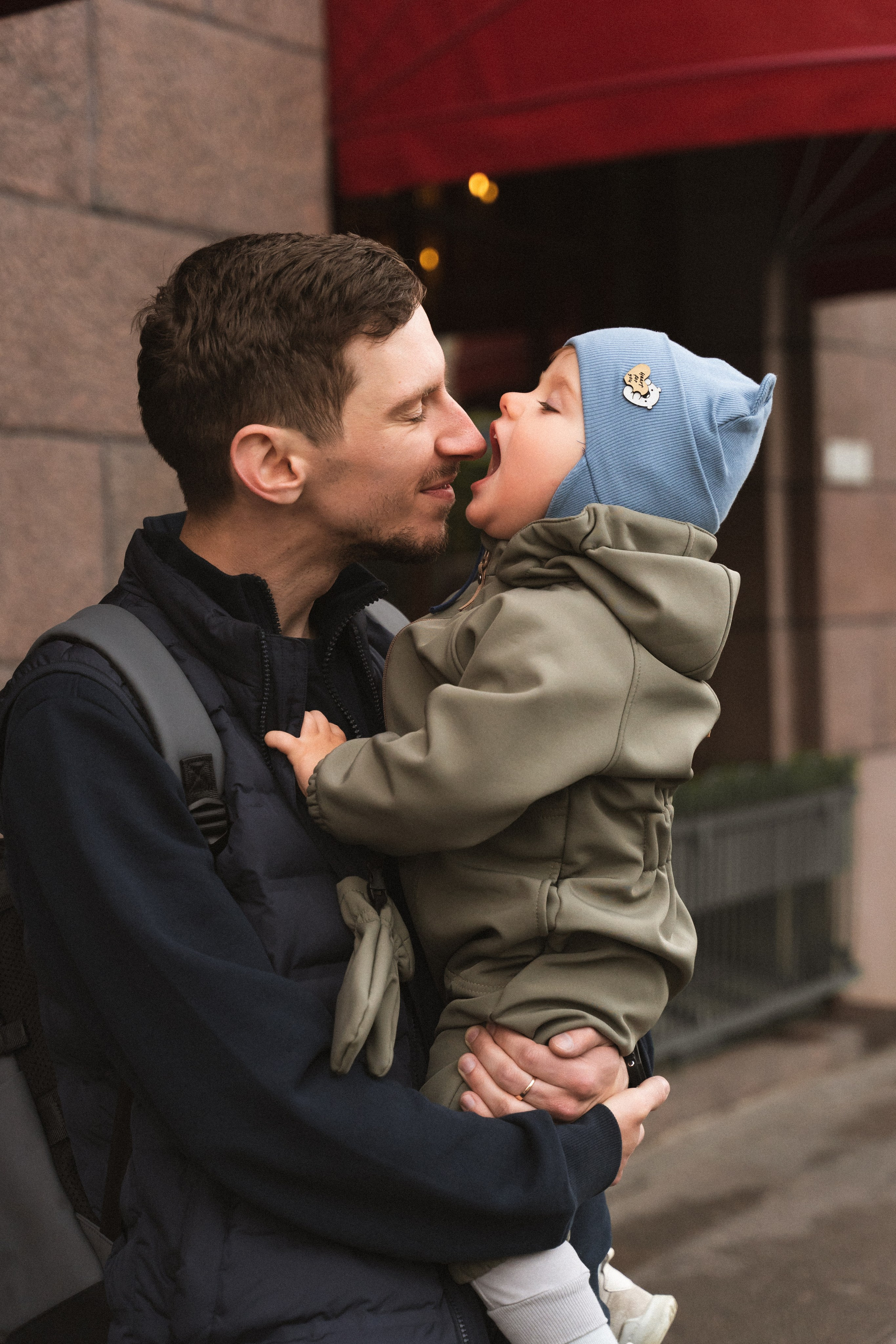Таня и её семья 🤍 Она улыбнулась, и мне показалось, что весь мир стал светлее. — Эрих Мария Ремарк. Лайфстайл фотограф в Санкт-Петербурге — Наташа Шмидт