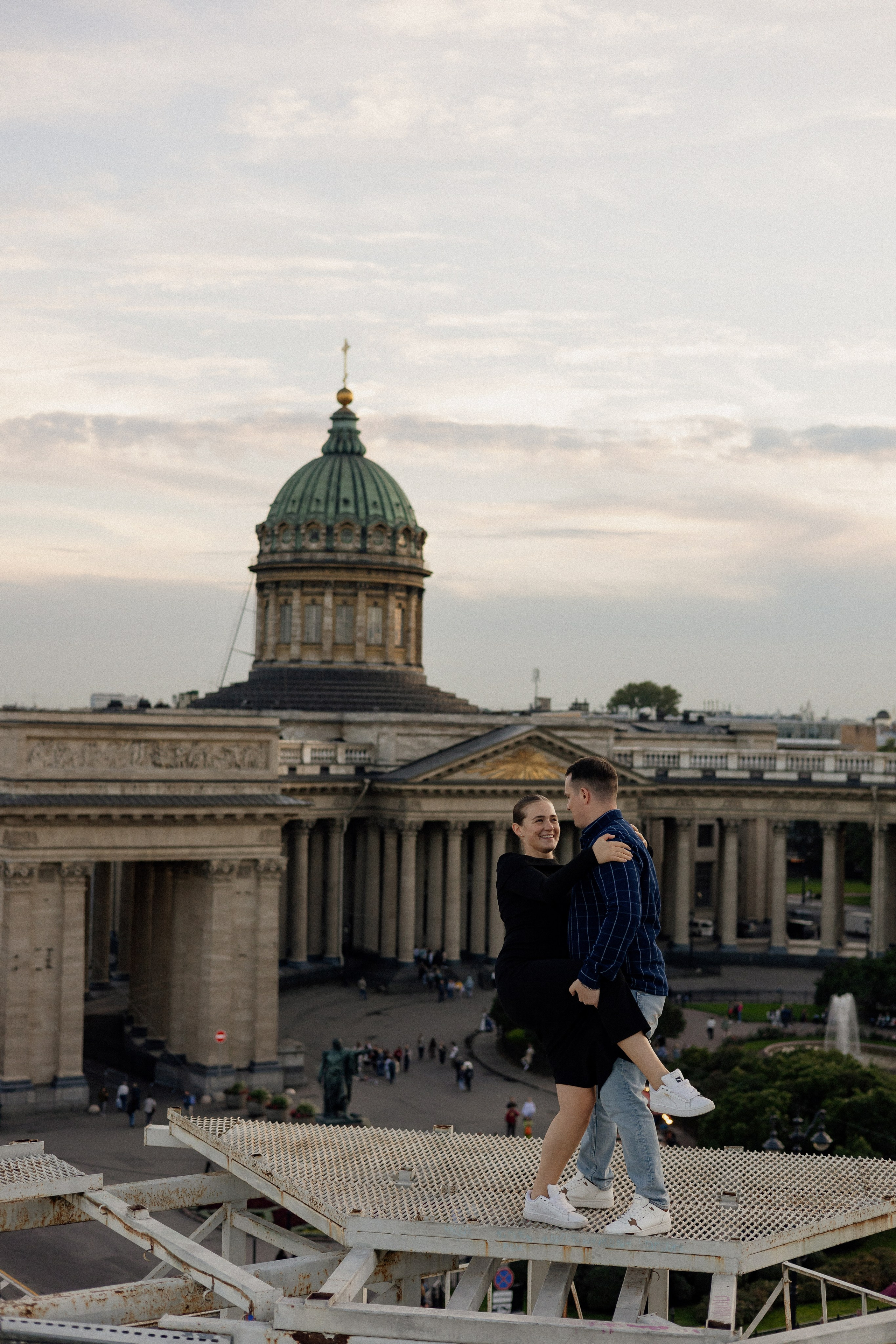 Романтика питерских крыш. Свадебный фотограф в Санкт-Петербурге Ксения Кобышева